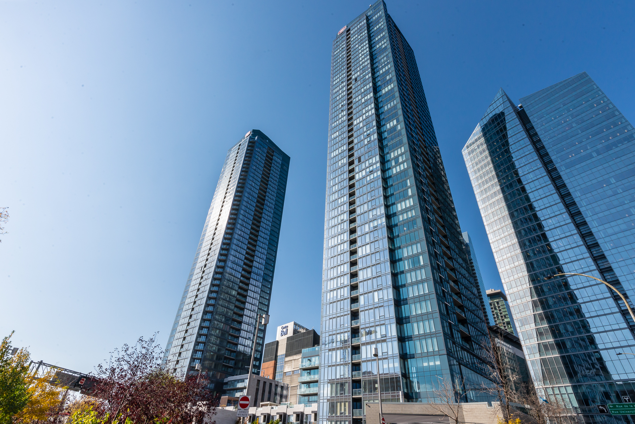 Corporate_Housing_Montreal_at_Tour_des_Canadiens