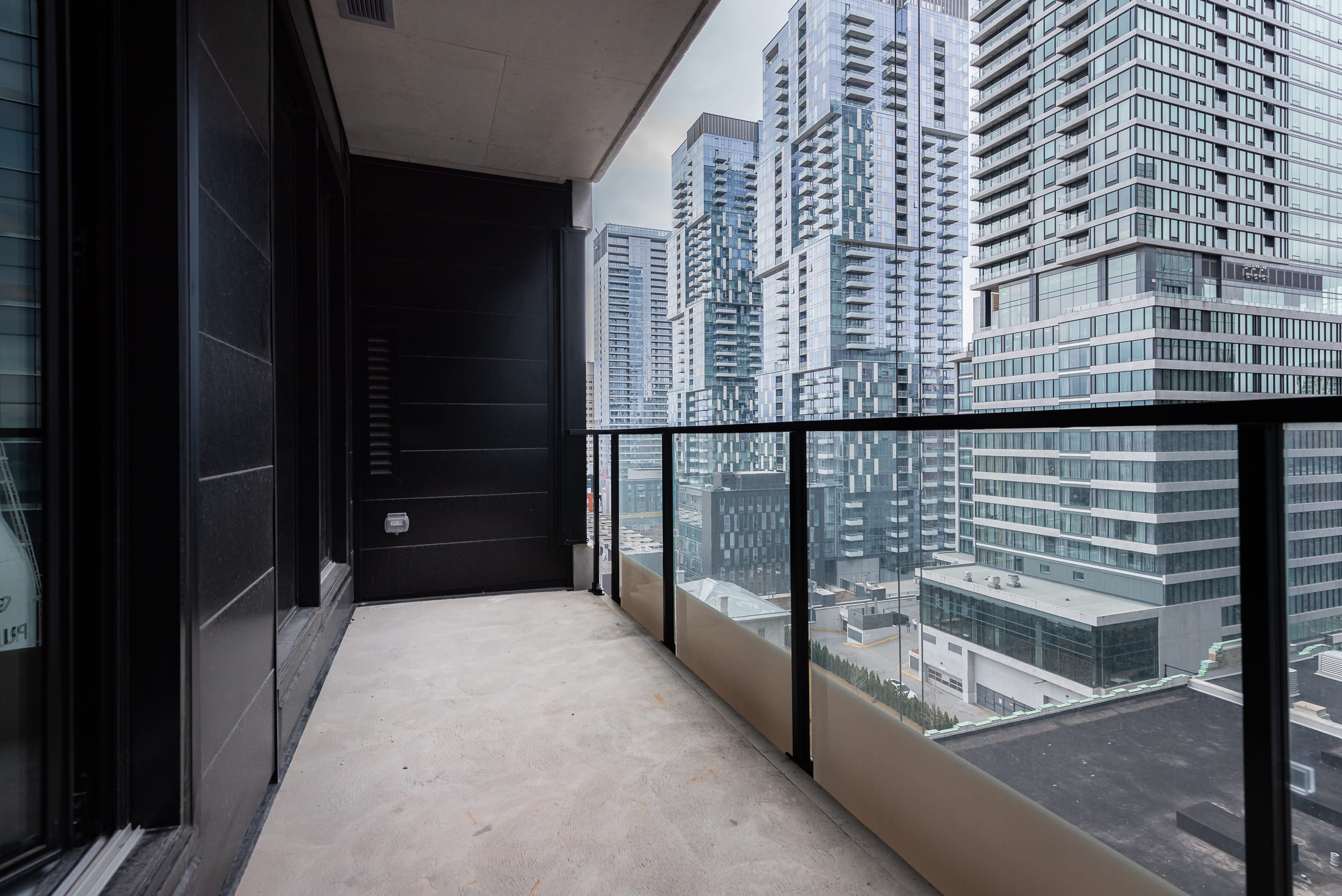 Le-George_14-balcony