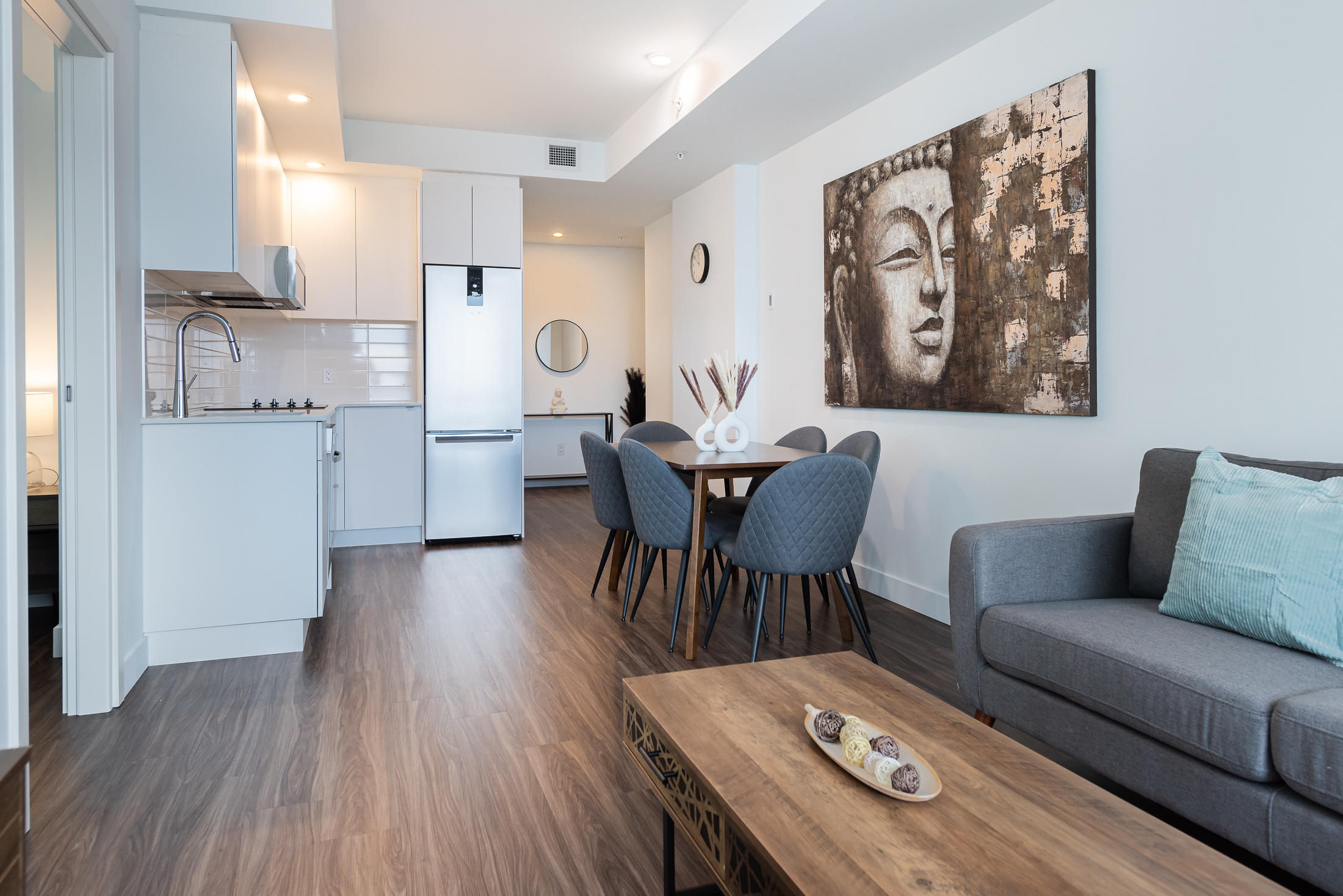 Le_George_12-kitchen-area