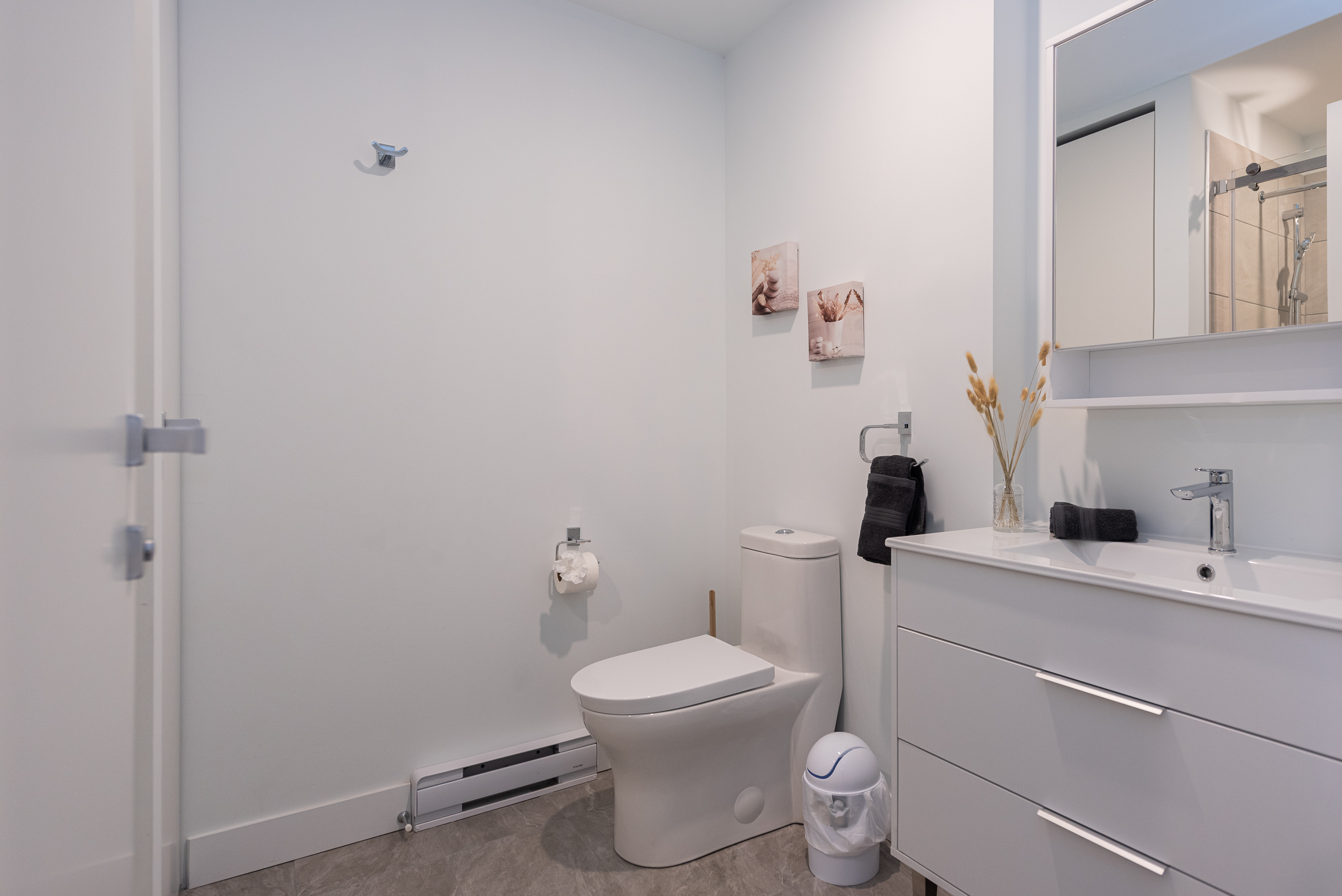 Le_George_12-toilet2