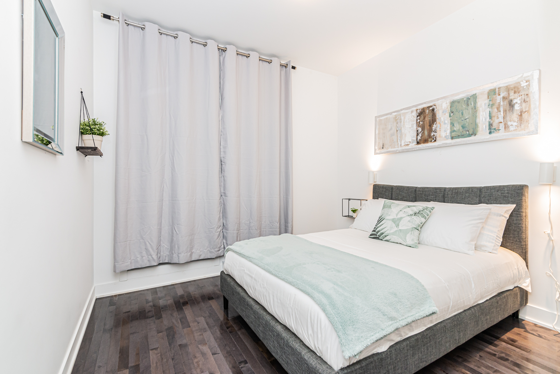 St-Do_bedroom2_bed_spacing