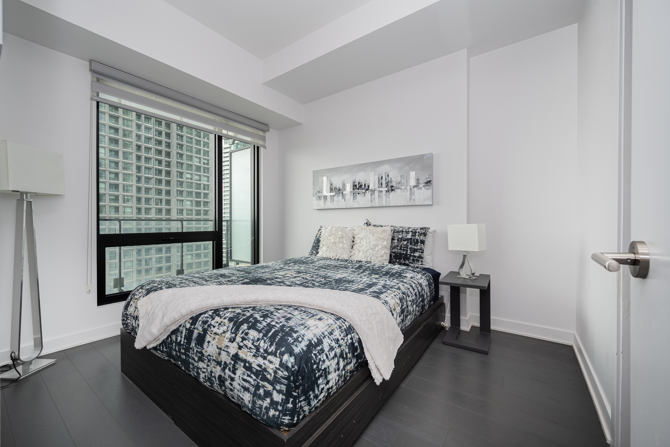 Tour-des-canadiens_2110_bedroom2