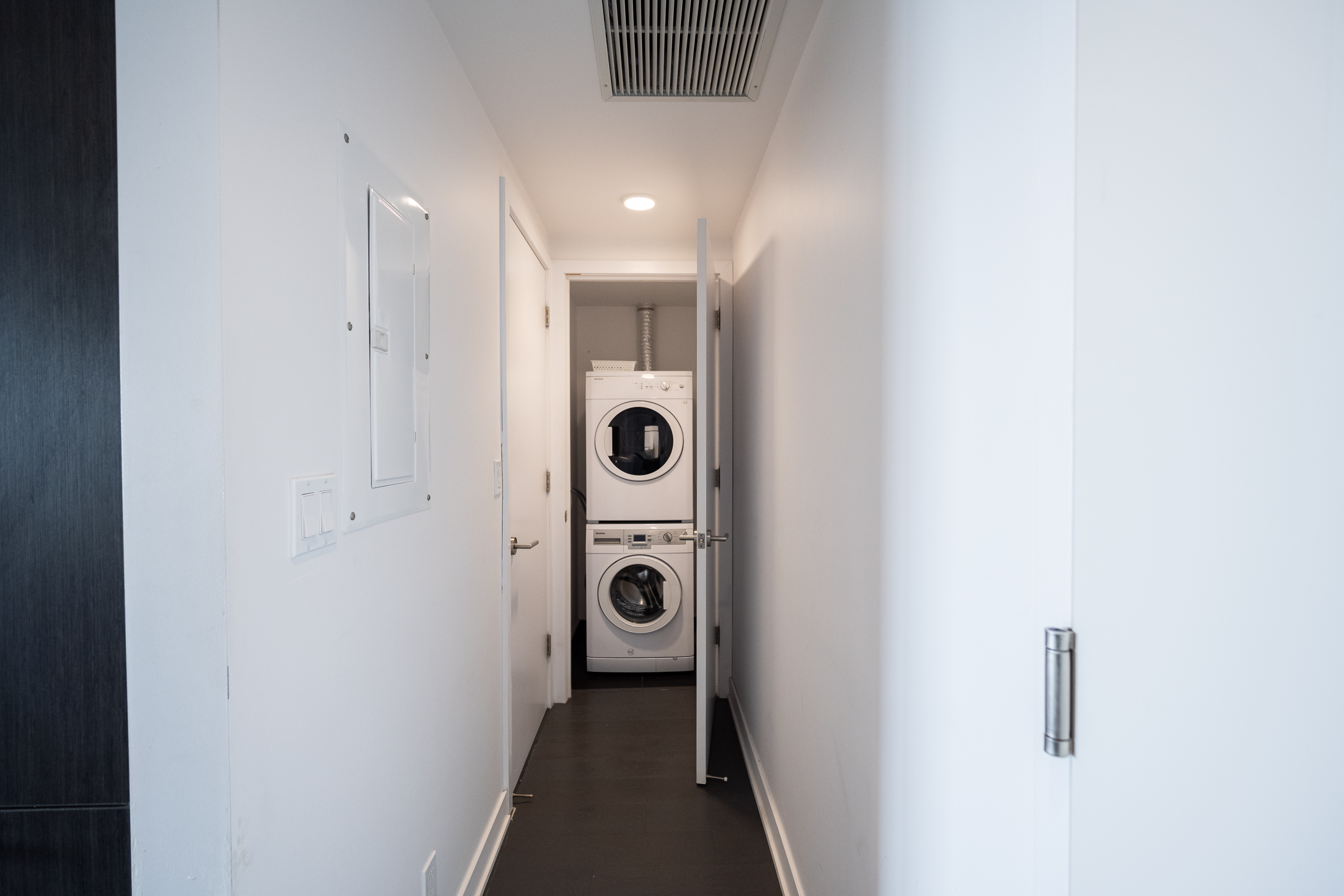 Tour-des-canadiens_2110_washing_machine