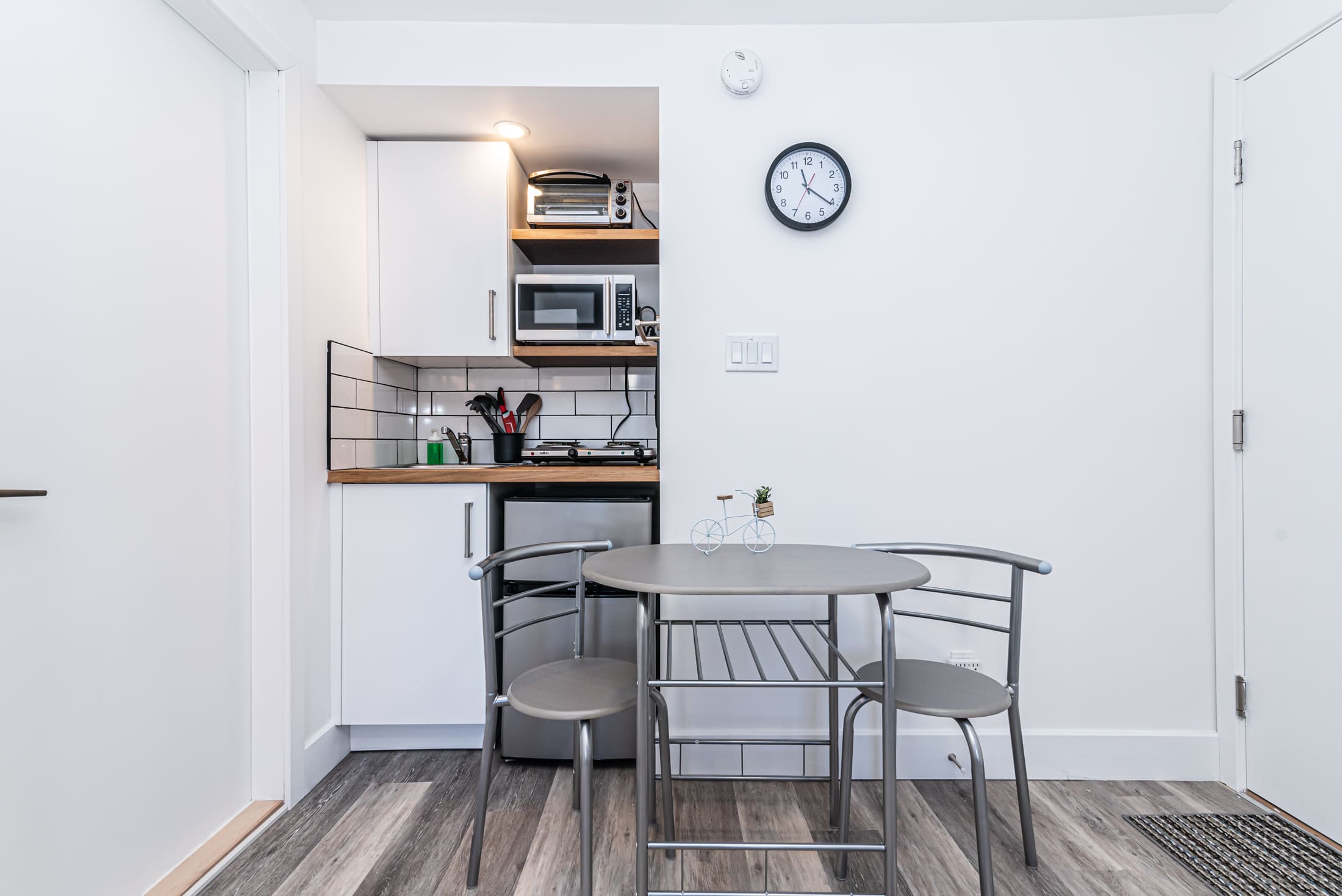 atateken-suites-4-kitchen-dinning