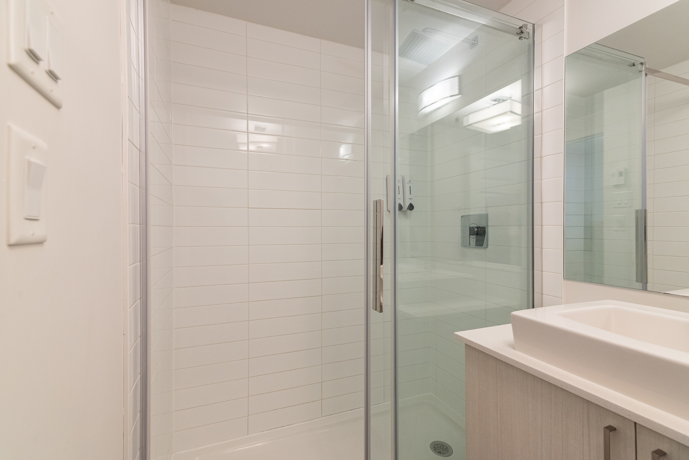 bc_-7b_bathroom_and_shower