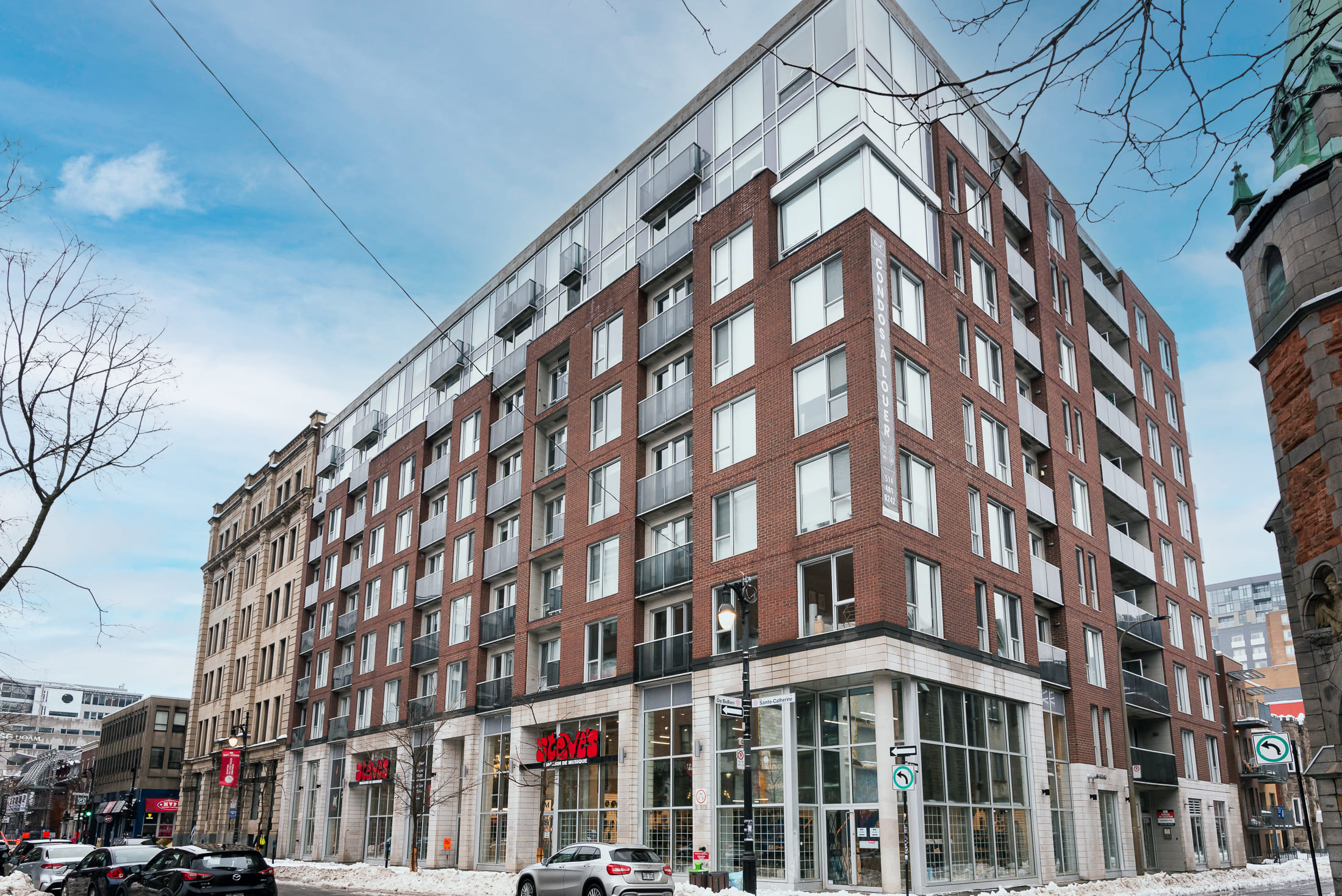 bc_-7b_building_view