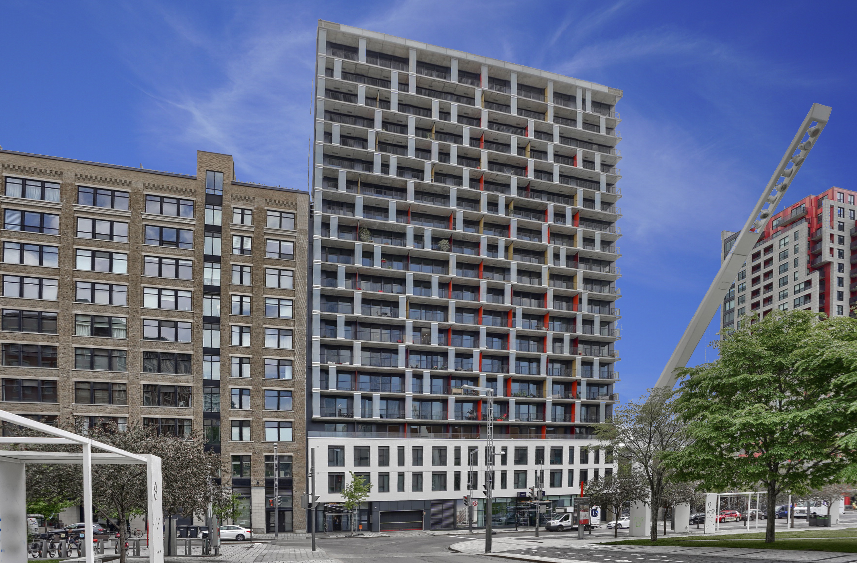 condos_ex%C3%A9cutifs_%C3%A0_Montr%C3%A9al_au_prestigieux_Laurent-Clark