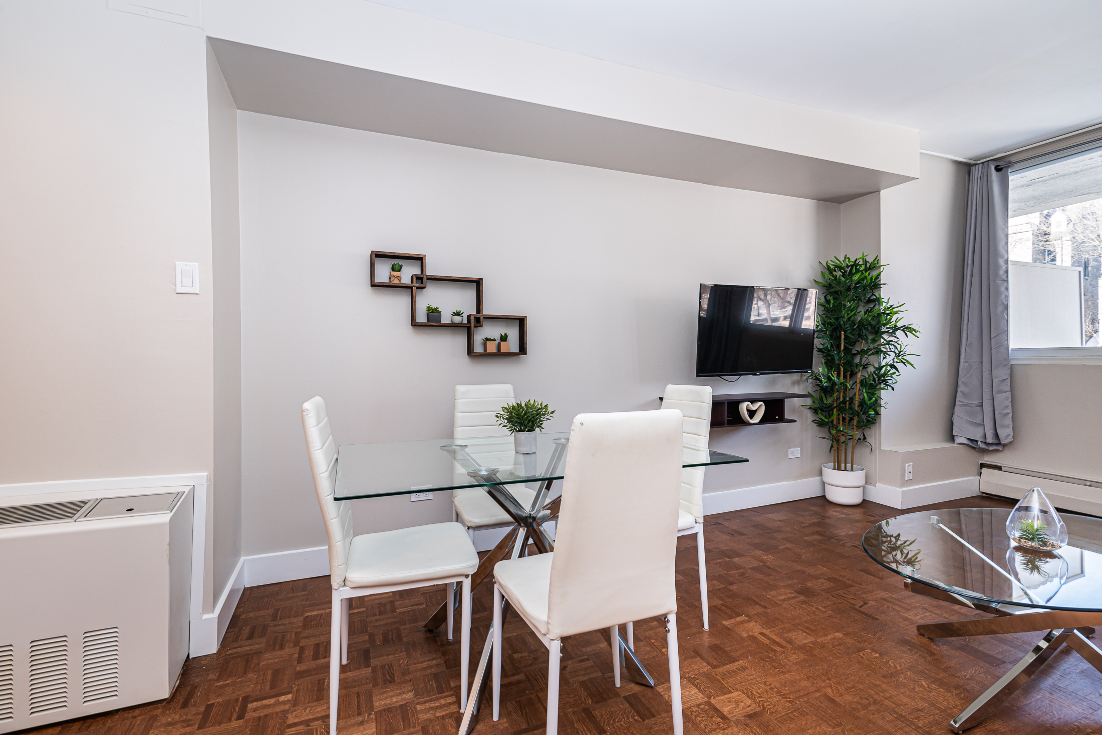 horizon__15a-dinning_table3