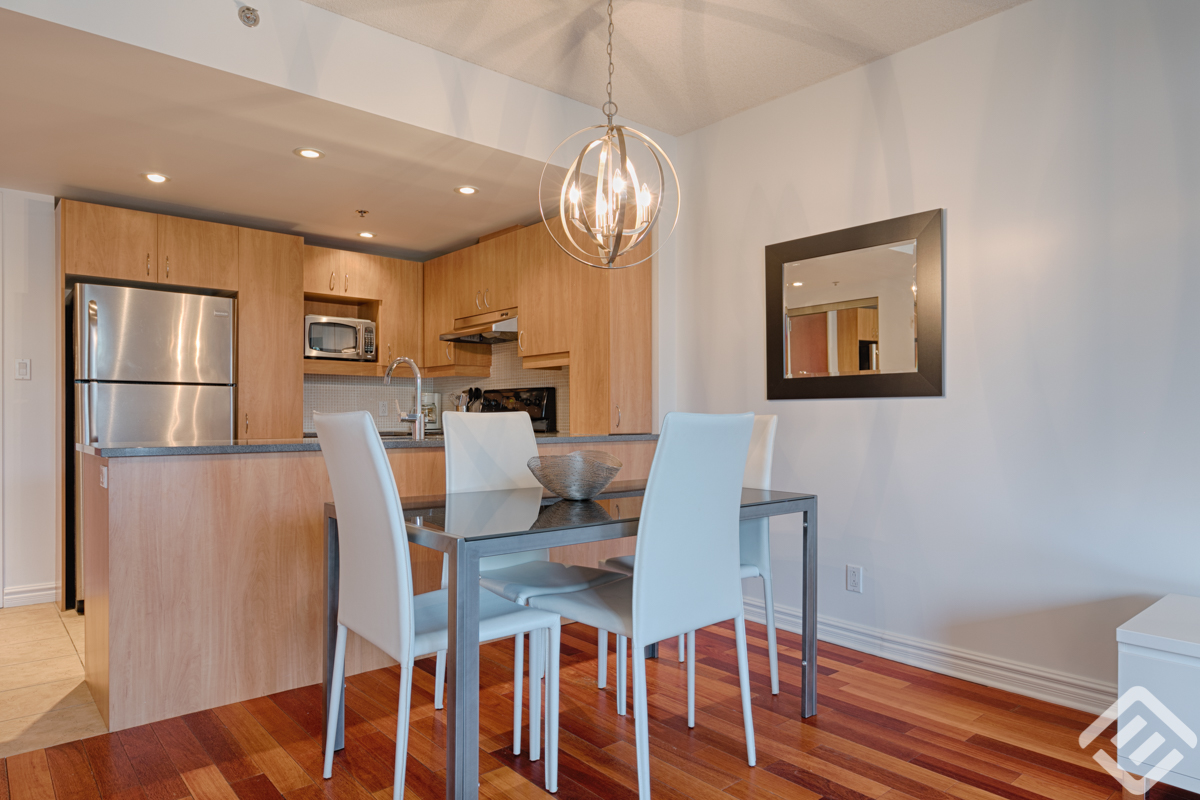 jardins-du-canal-2a_charis_and_table_dinning