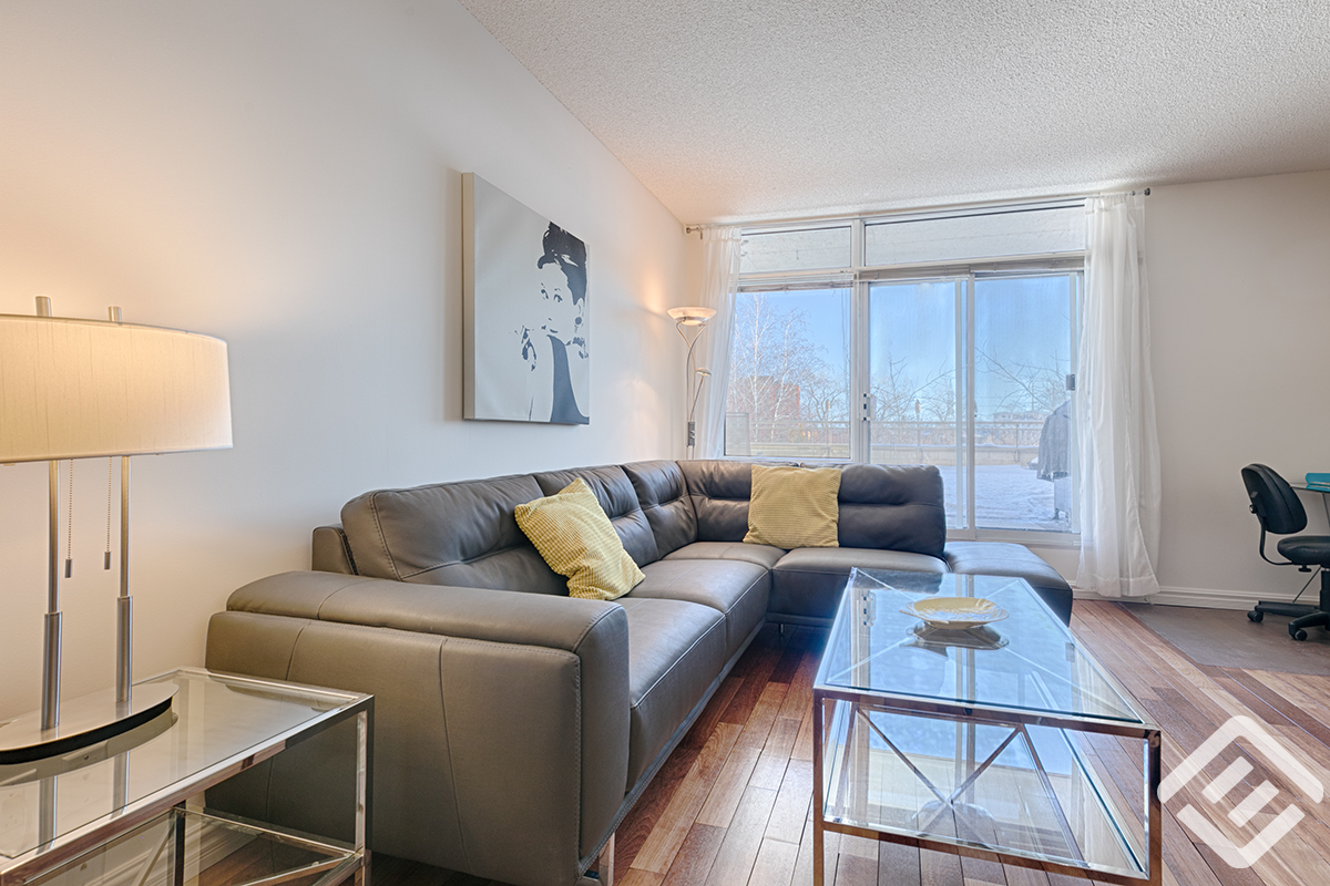 jardins-du-canal-2b_hall_view