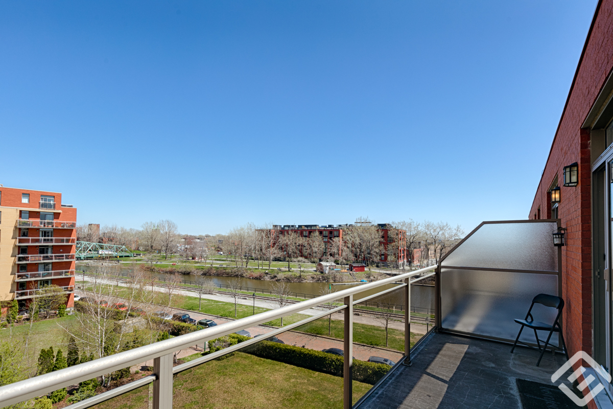 jardins-du-canal-outside_view