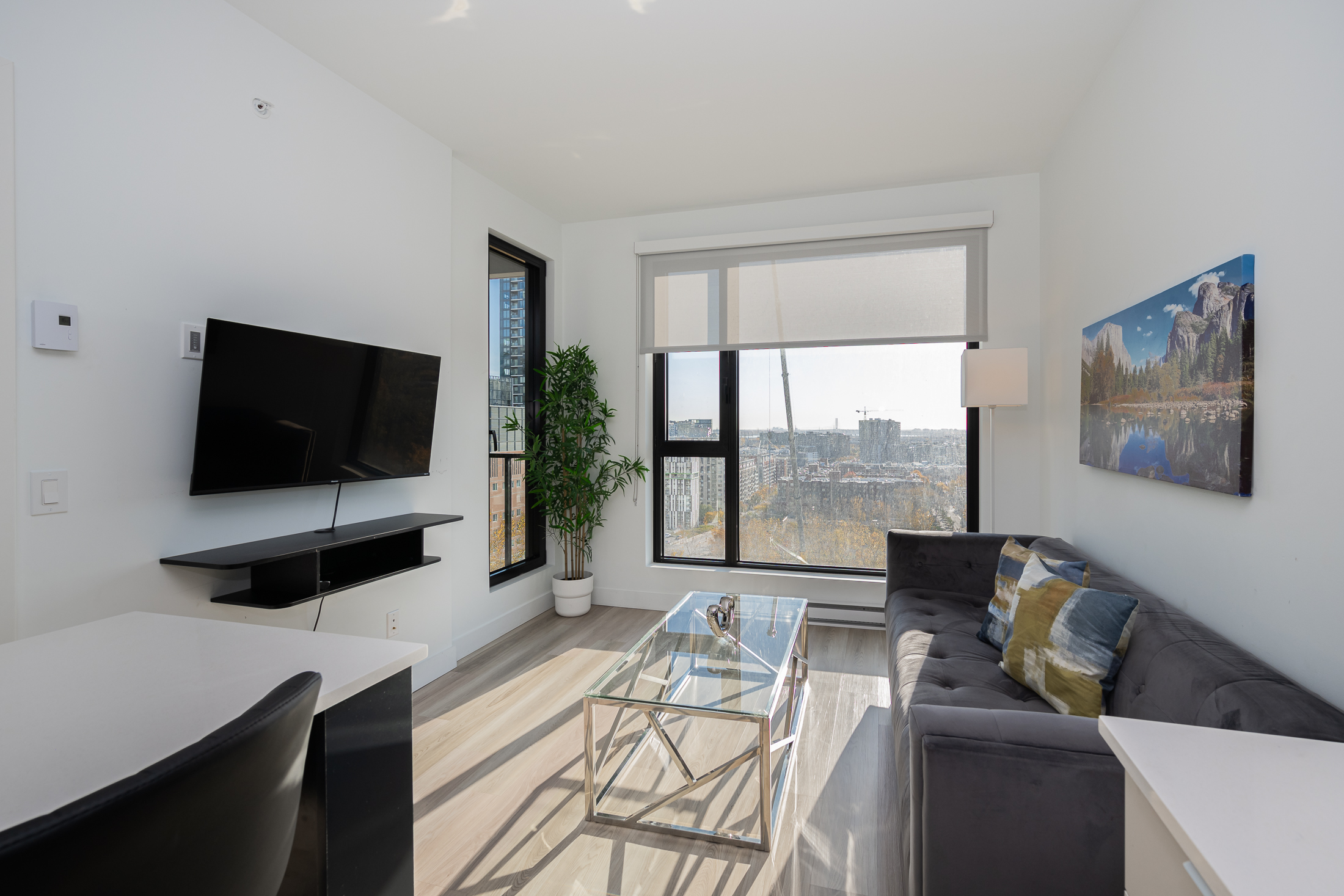 le-george-03-thumbnail