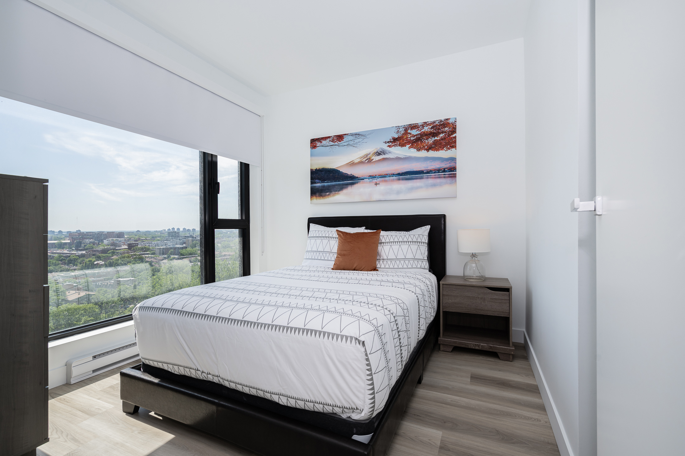 le-george-06-bedroom