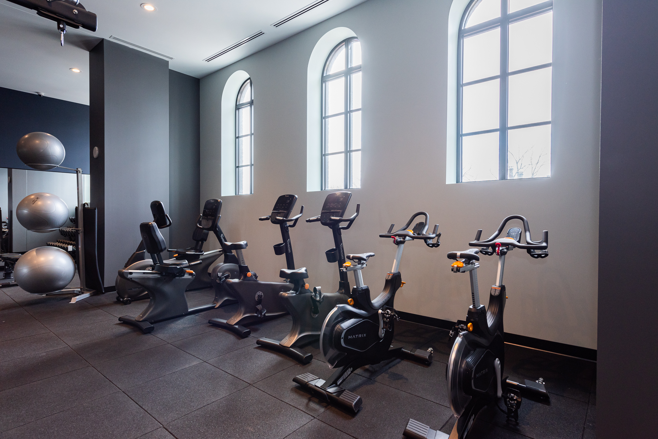 le-george-09_gym_cycling_area