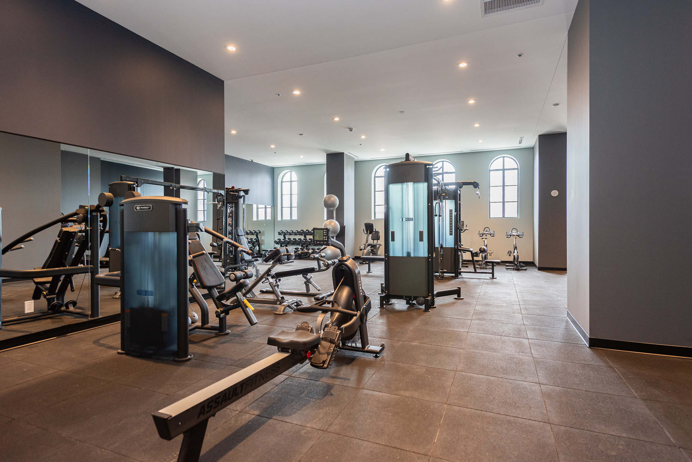 le-george-09_gym_machines