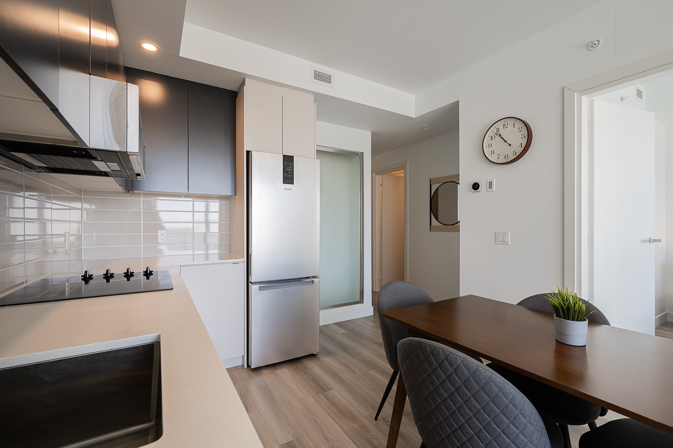 le-george-09_kitchen_view2