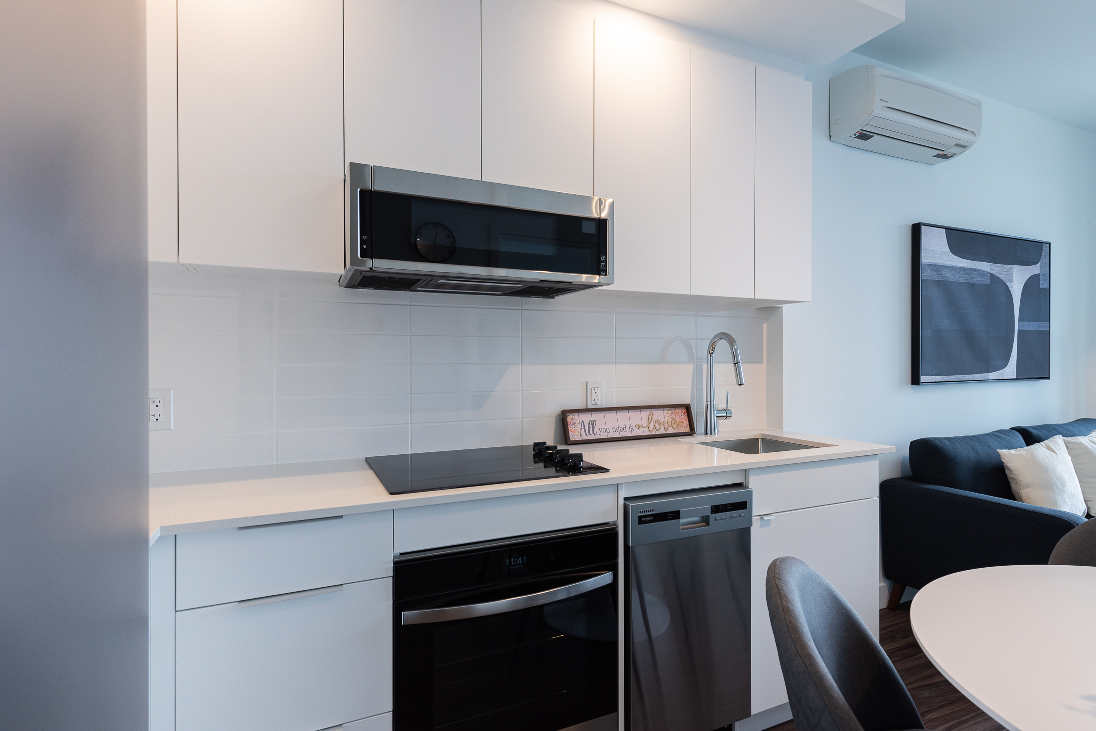 le-george-10-kitchen1