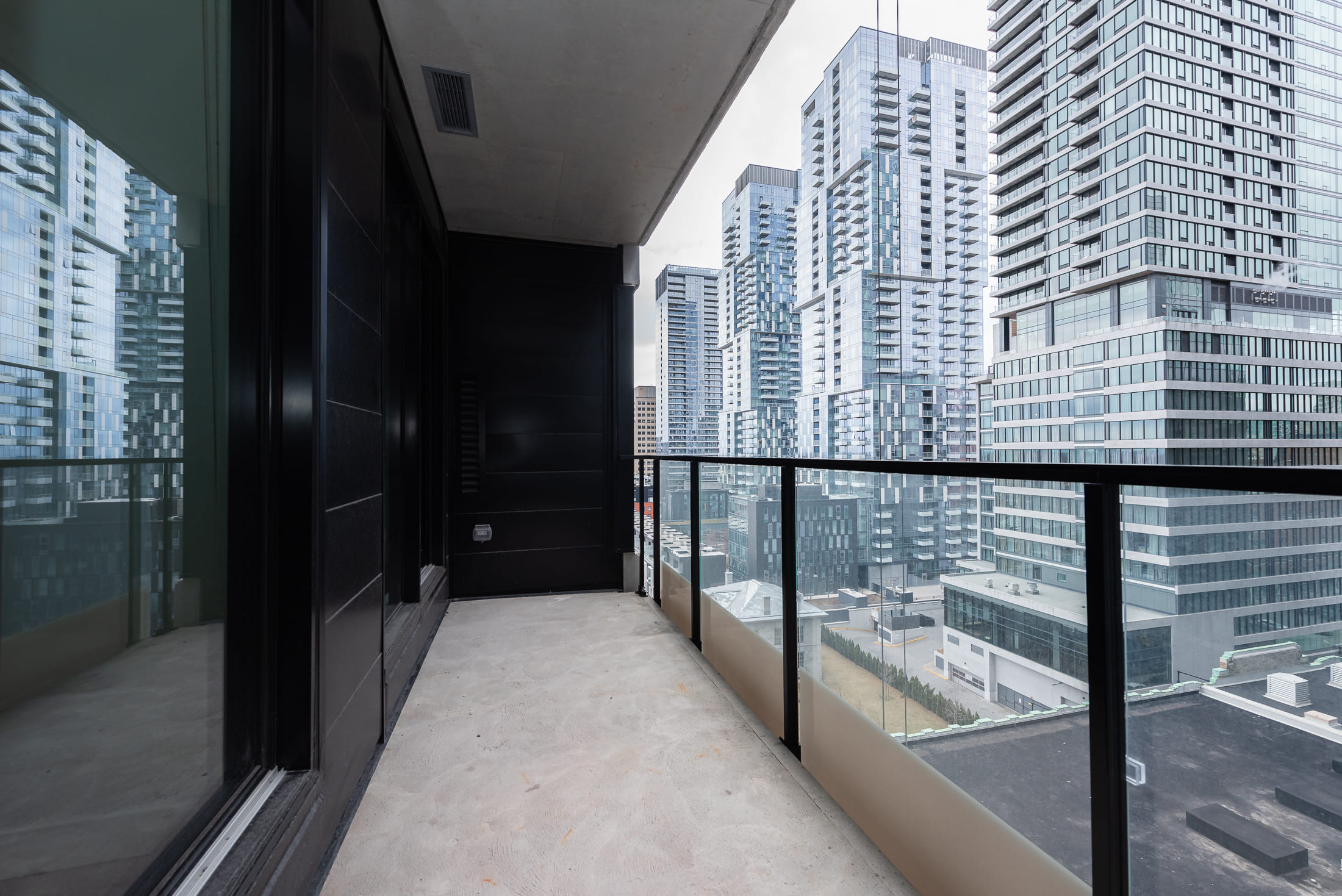 le-george-13-outsideview