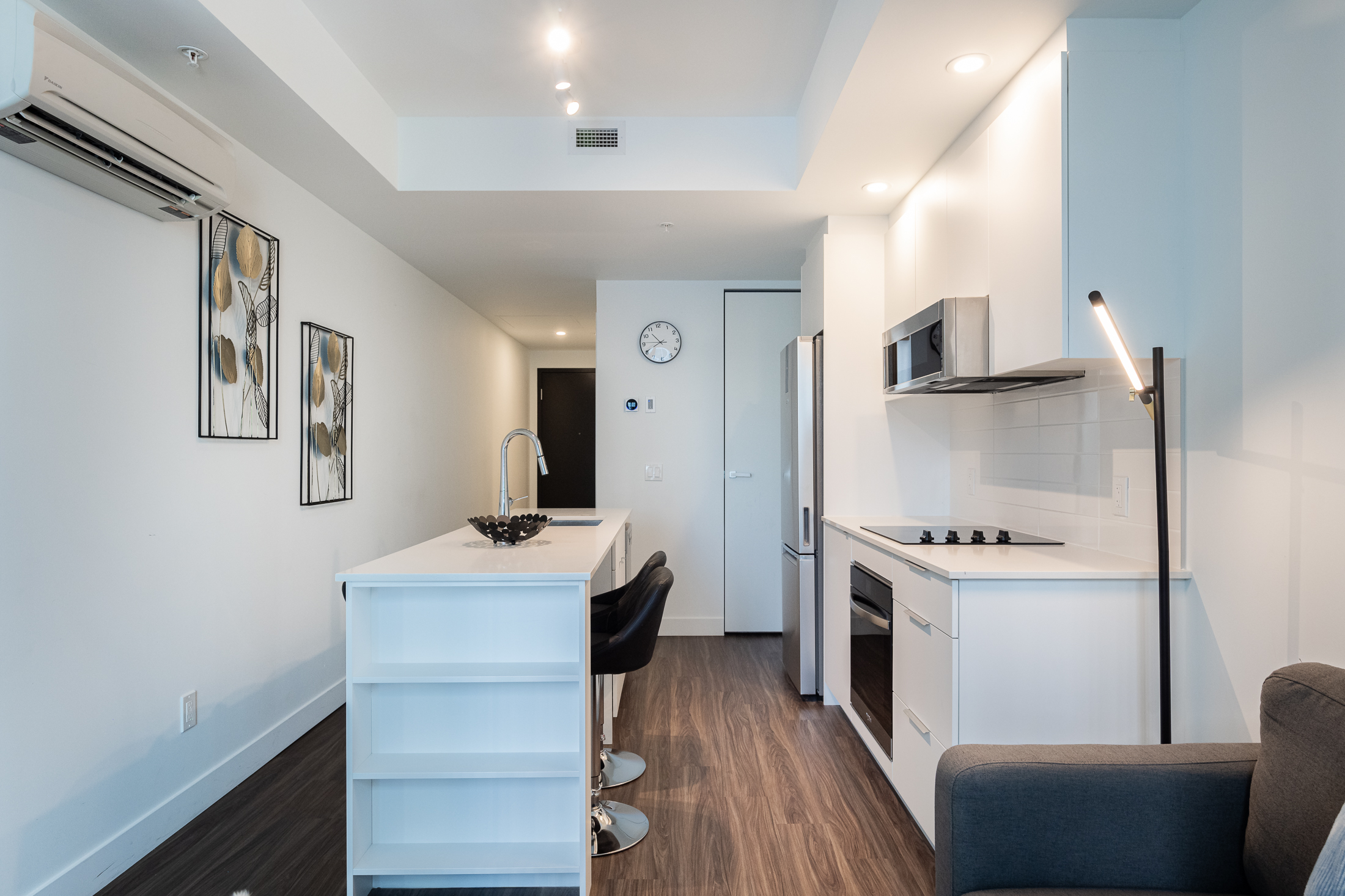 le-george-15-kitchen-area3