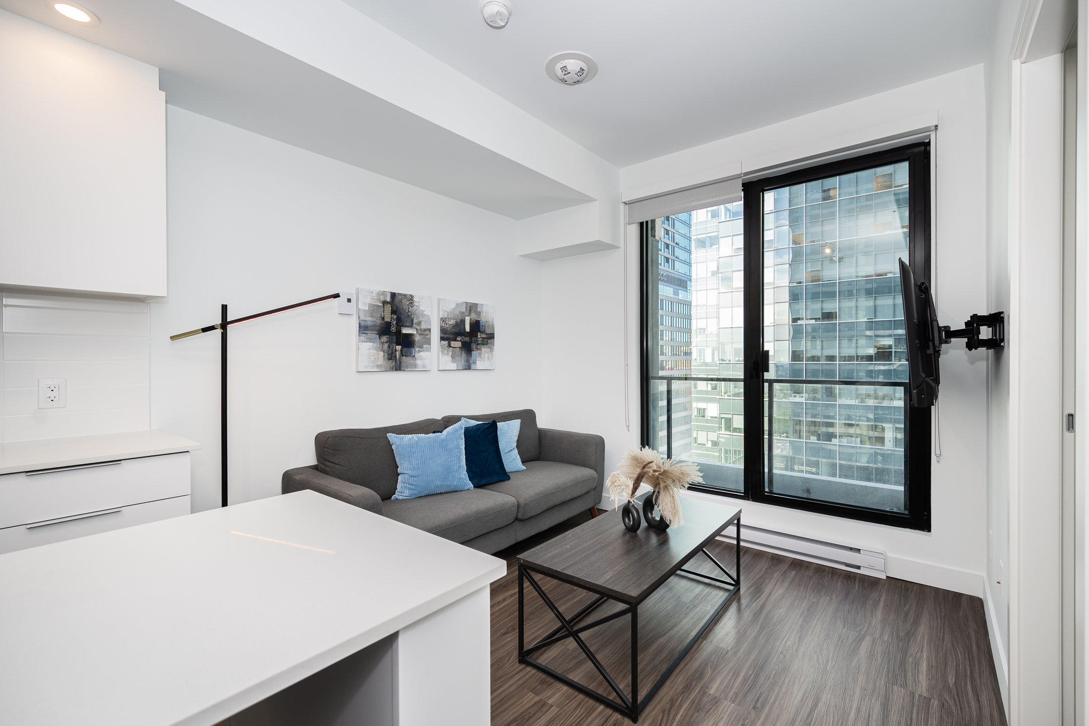 le-george-15-living-area