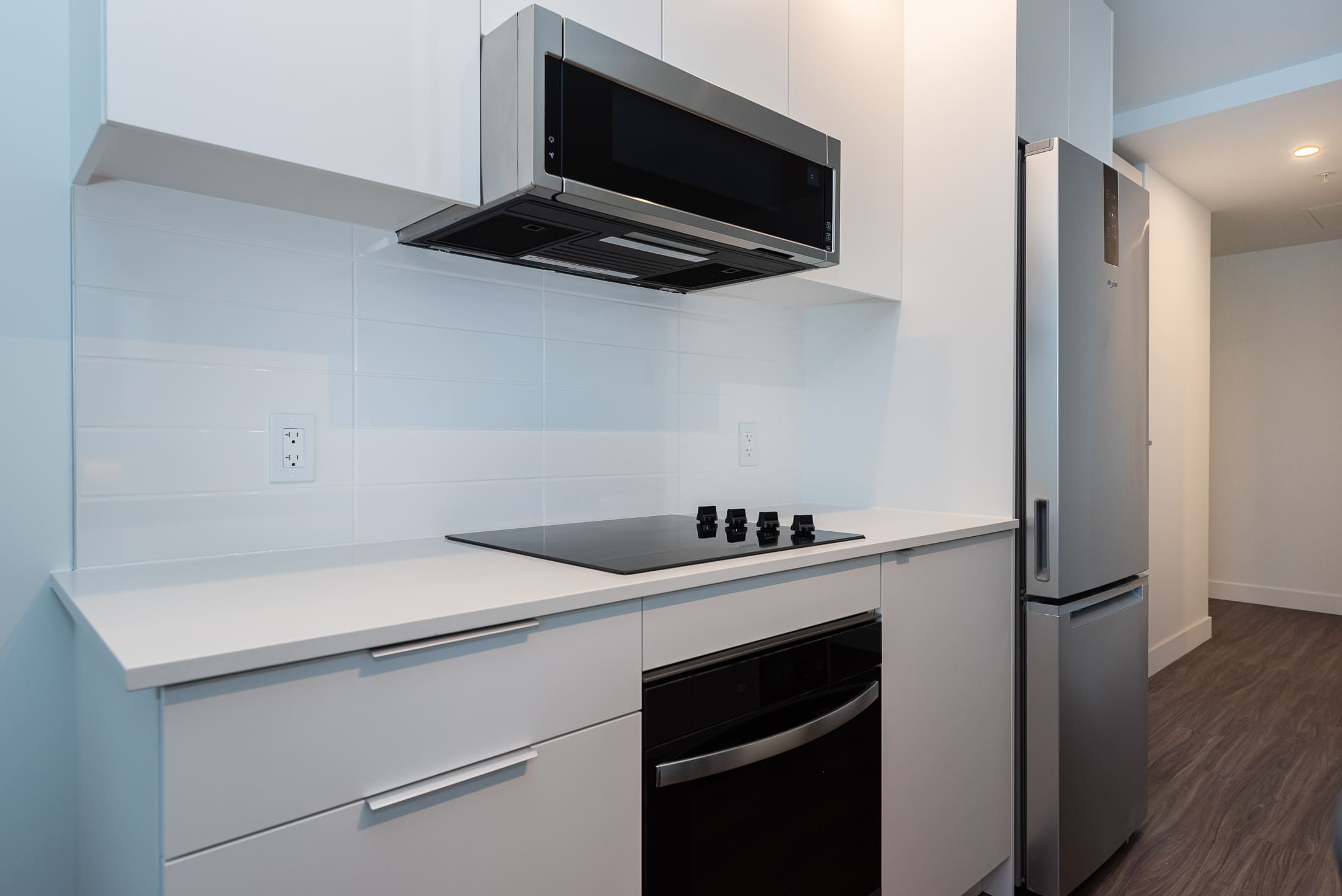 le-george-16-kitchen