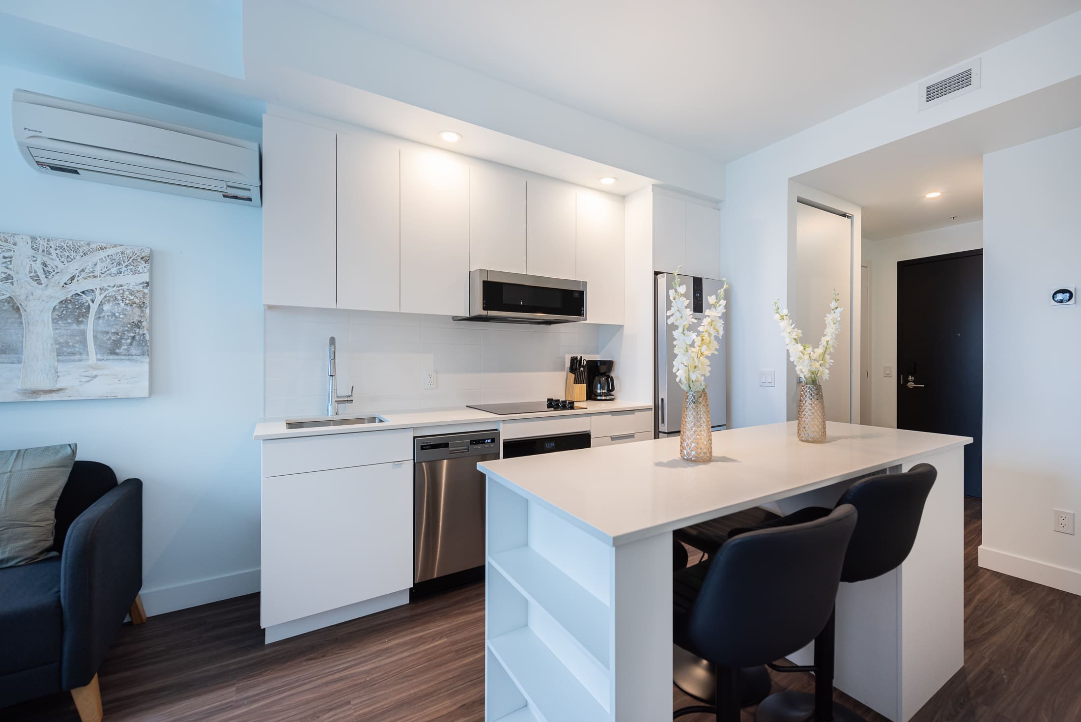 le-george-17-kitchen2