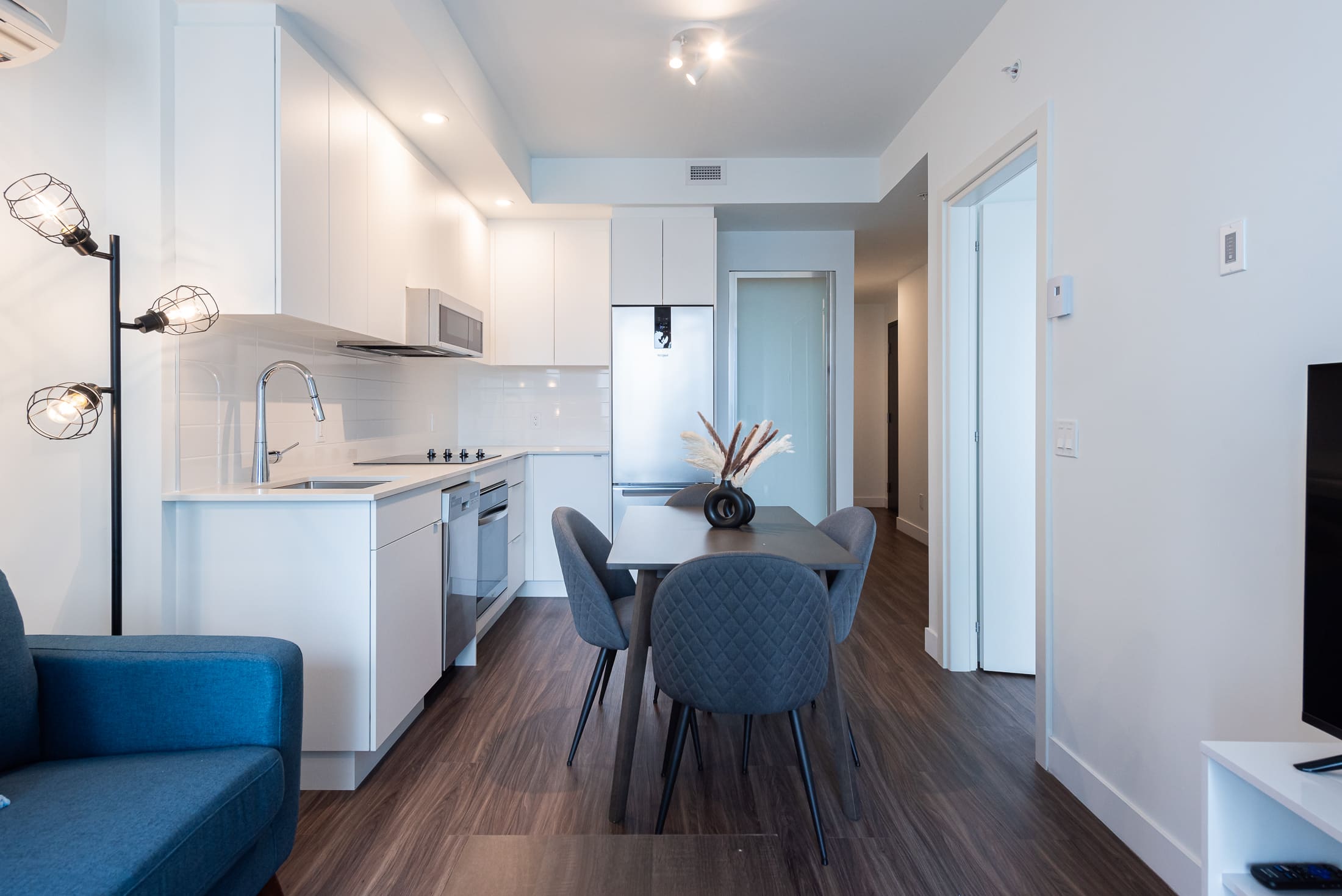 le-george-18-living-room2