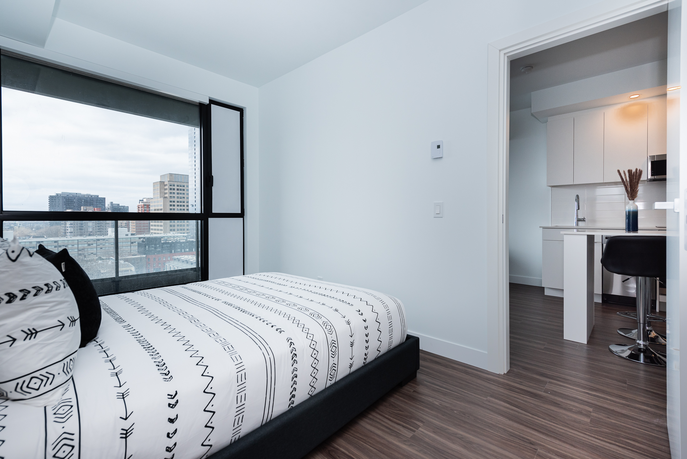 le-george-8_bedroom2