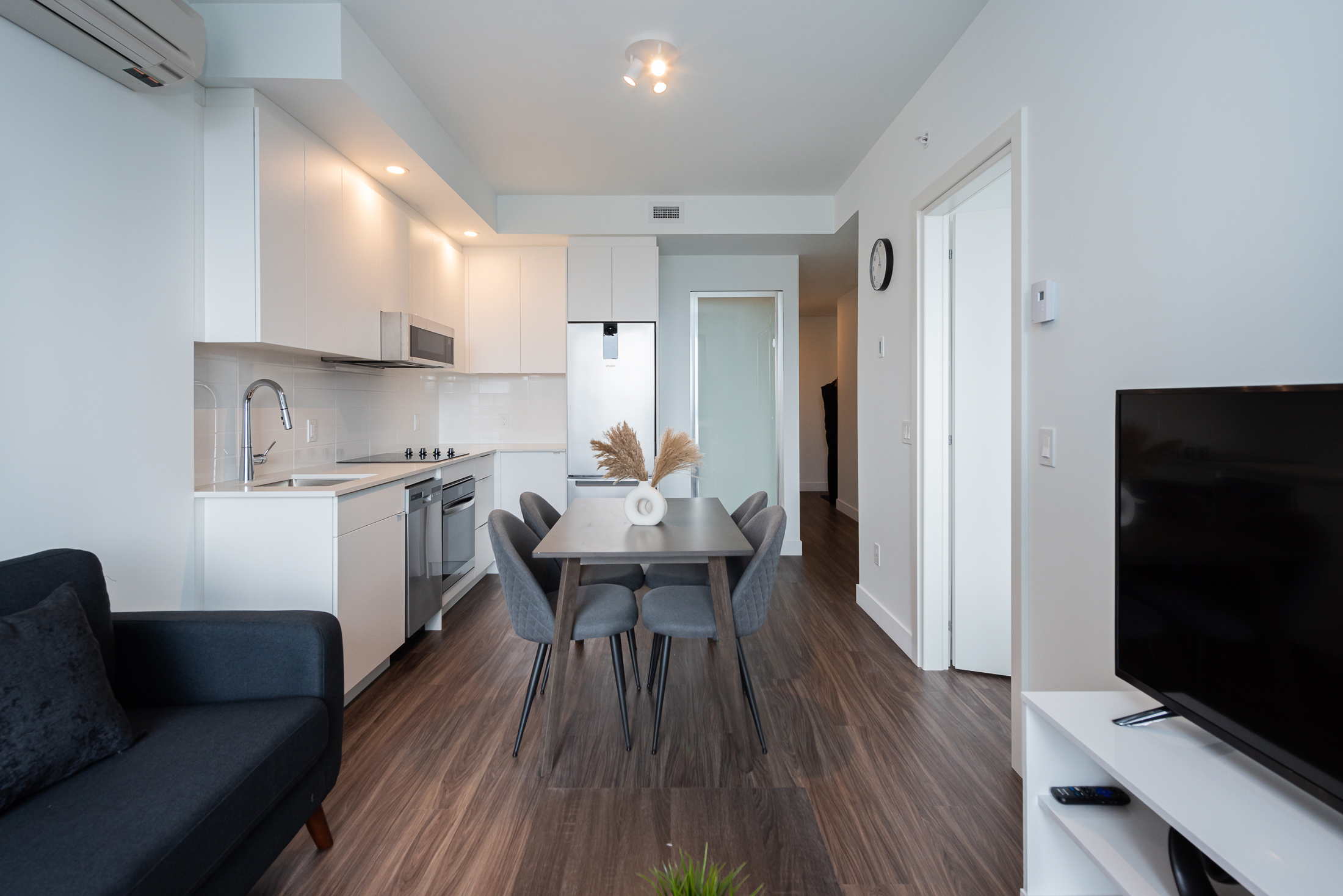 le-george-9-dinningarea_view