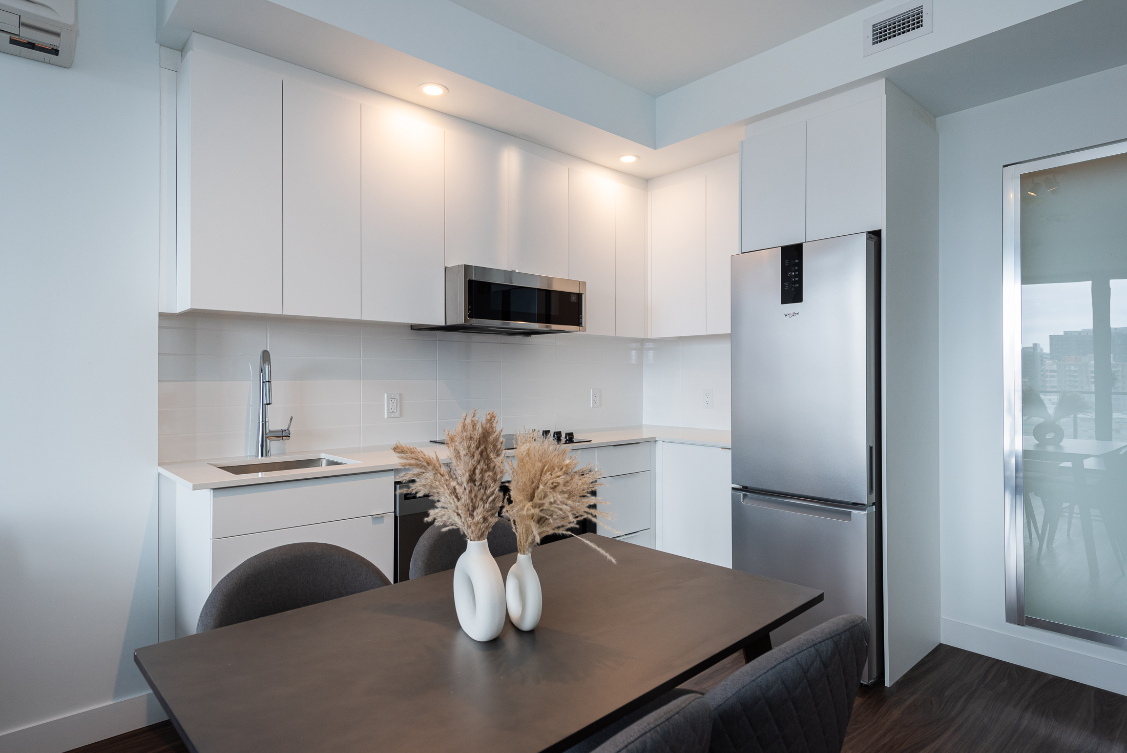 le-george-9-refrigrator