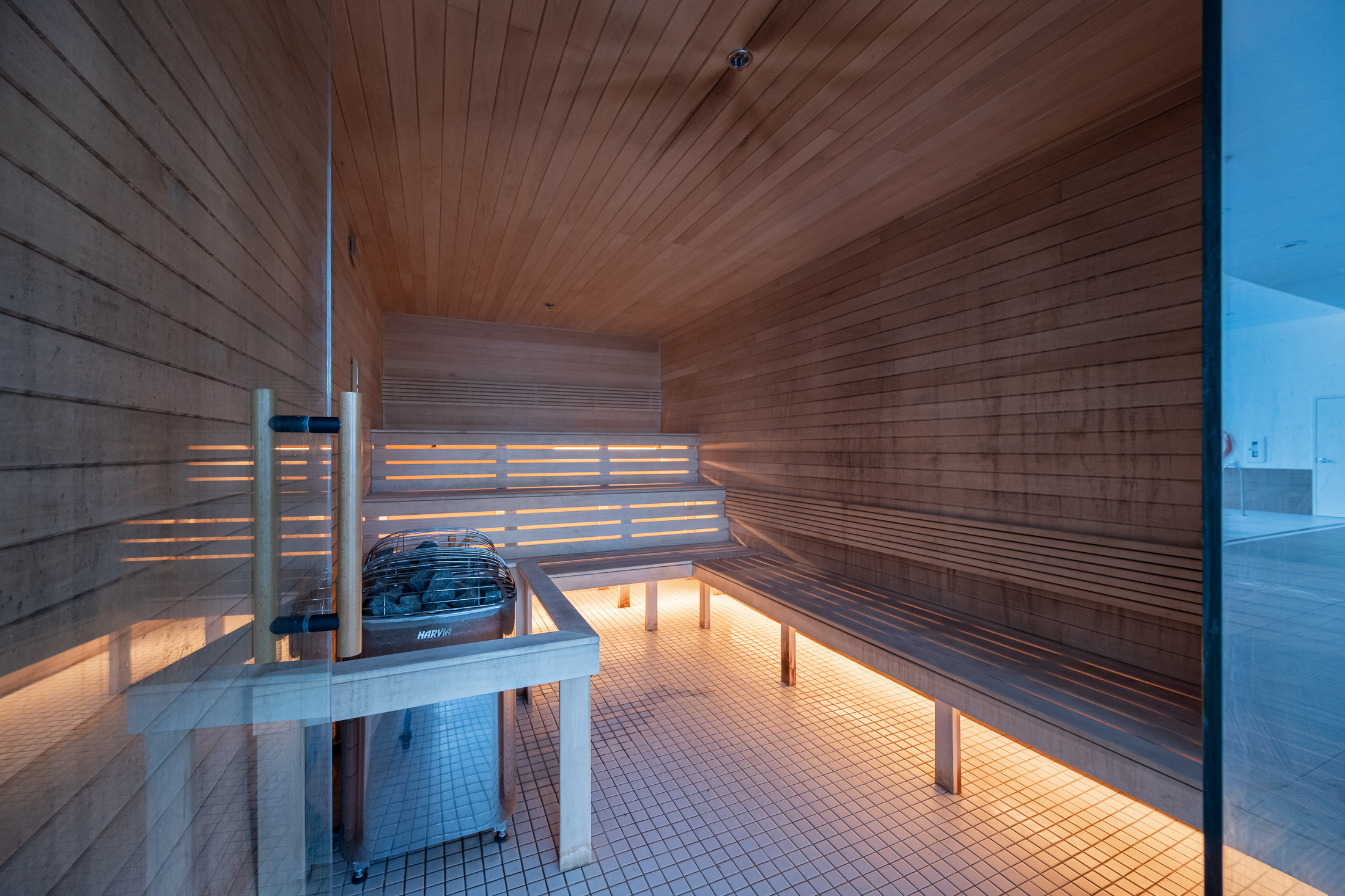 le-george-steam-bath-area