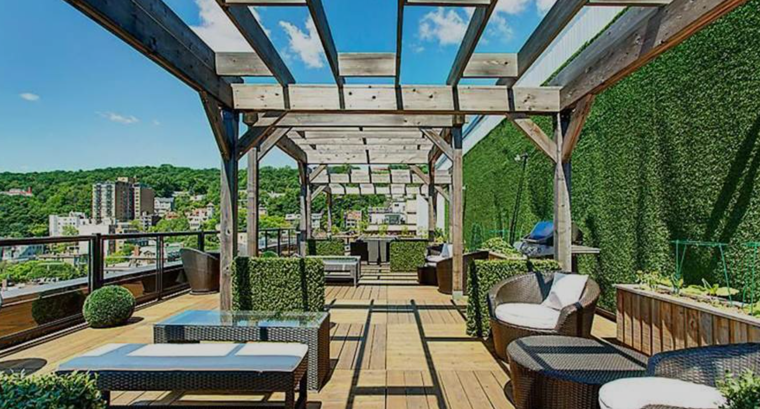 le-sommet_top_sitting_area