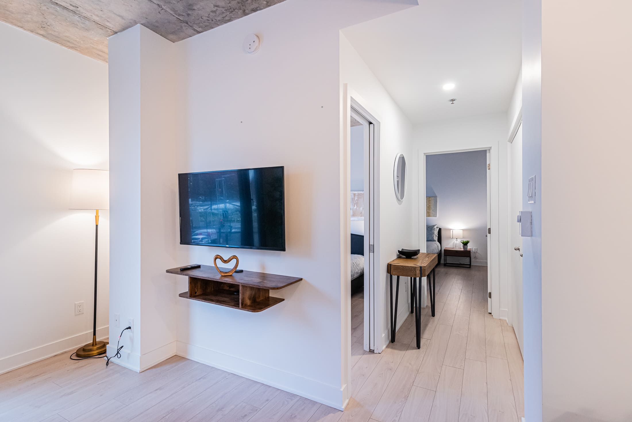 myriade_2B_Tv_screen_view