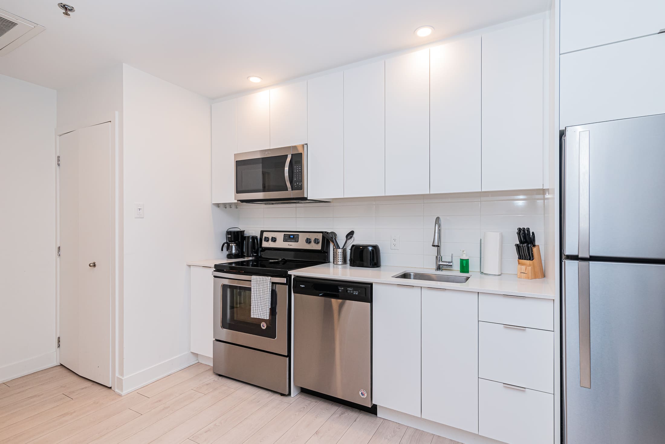 myriade_2B_kitchen_view