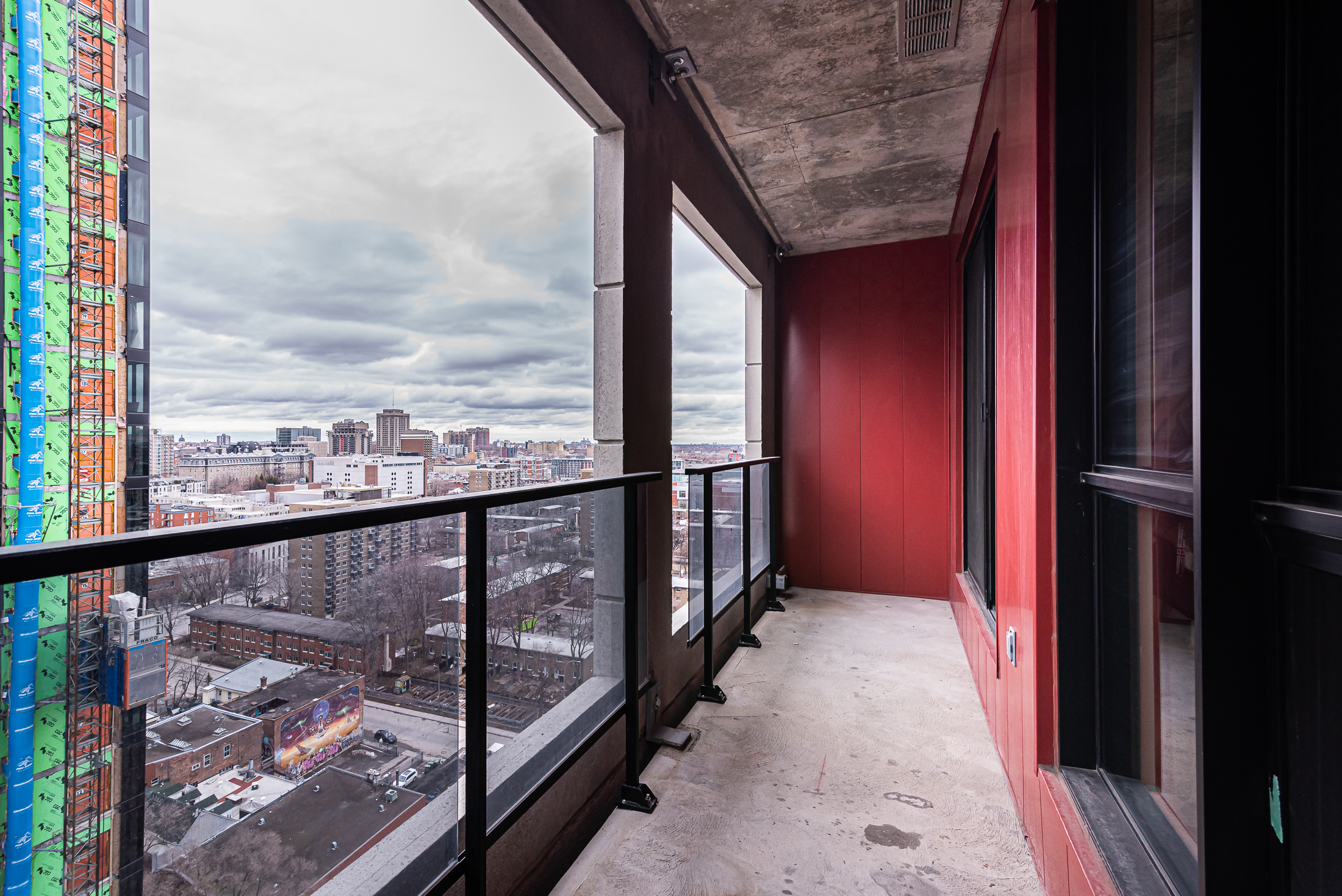 myriade__18A_outside_view