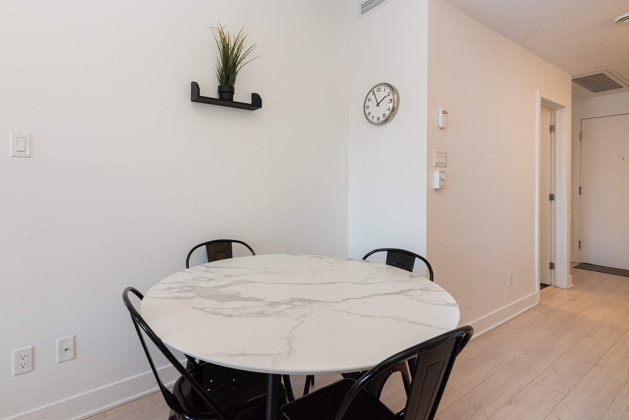 myriade__2D_dinning_table
