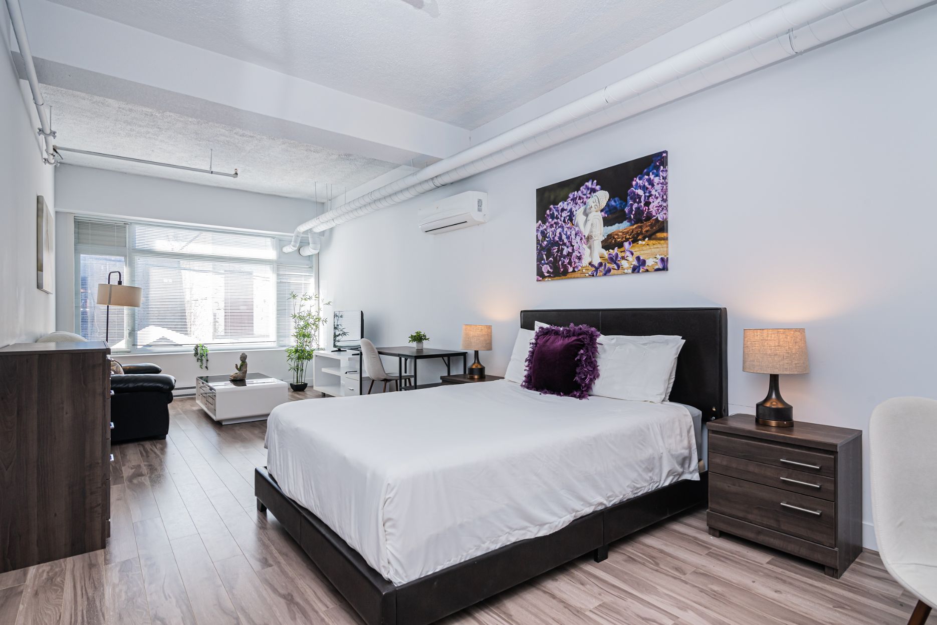 st-hubert__2B_bedroom_window_view