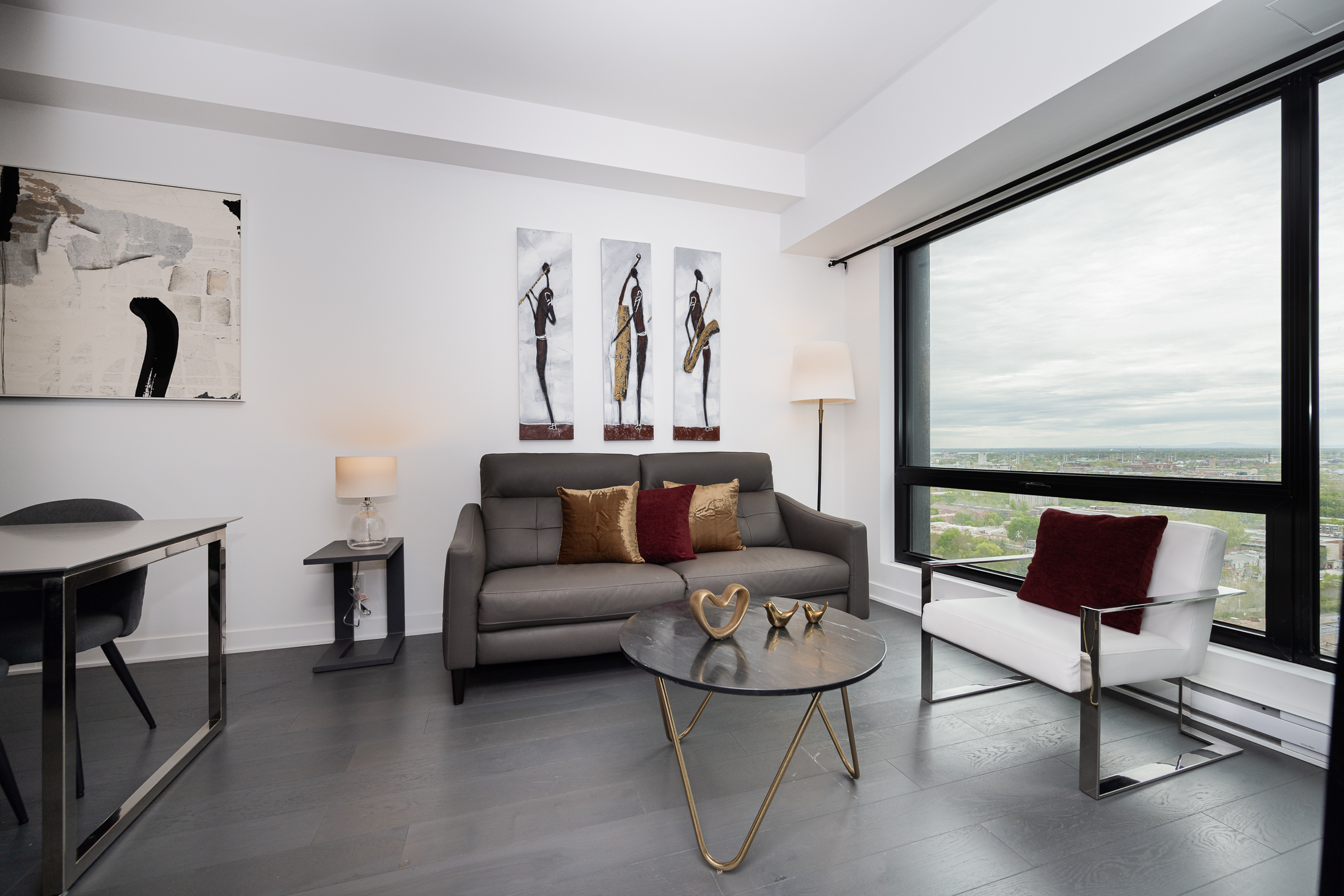 tour-des-canadiens-1814_living_room5