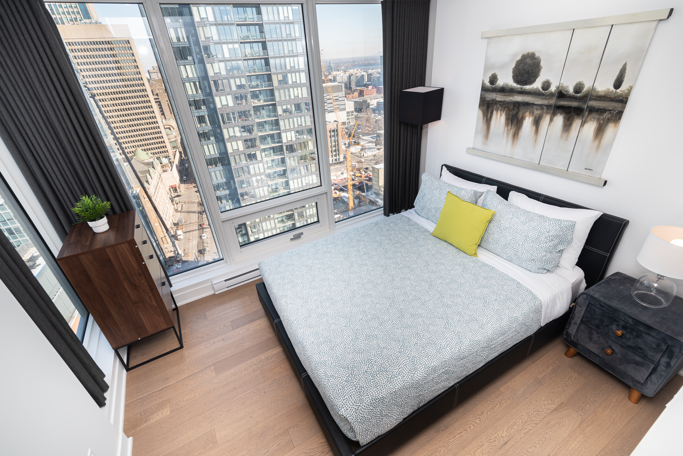 tour-des-canadiens-3_bedroom