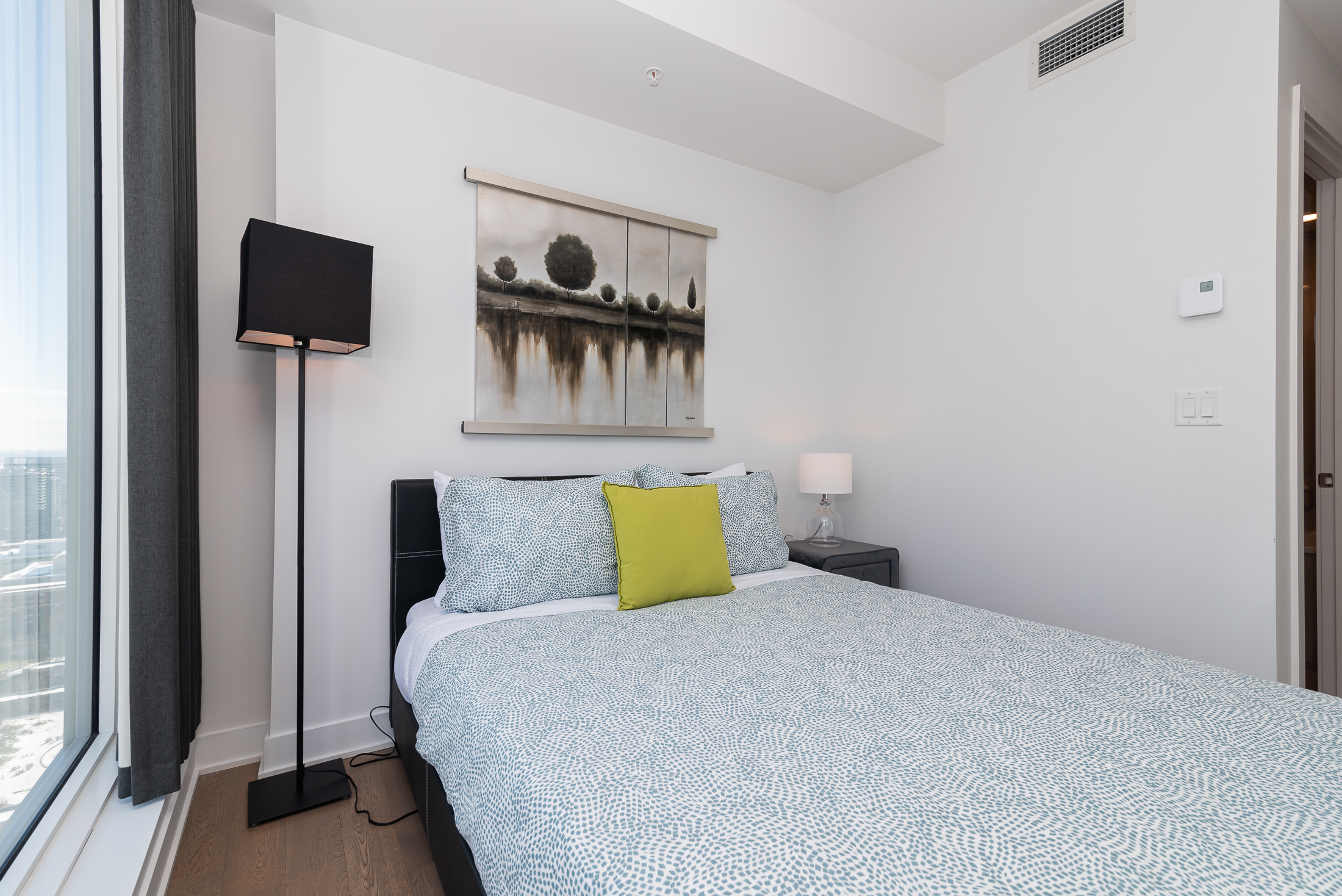 tour-des-canadiens-3_bedroom2