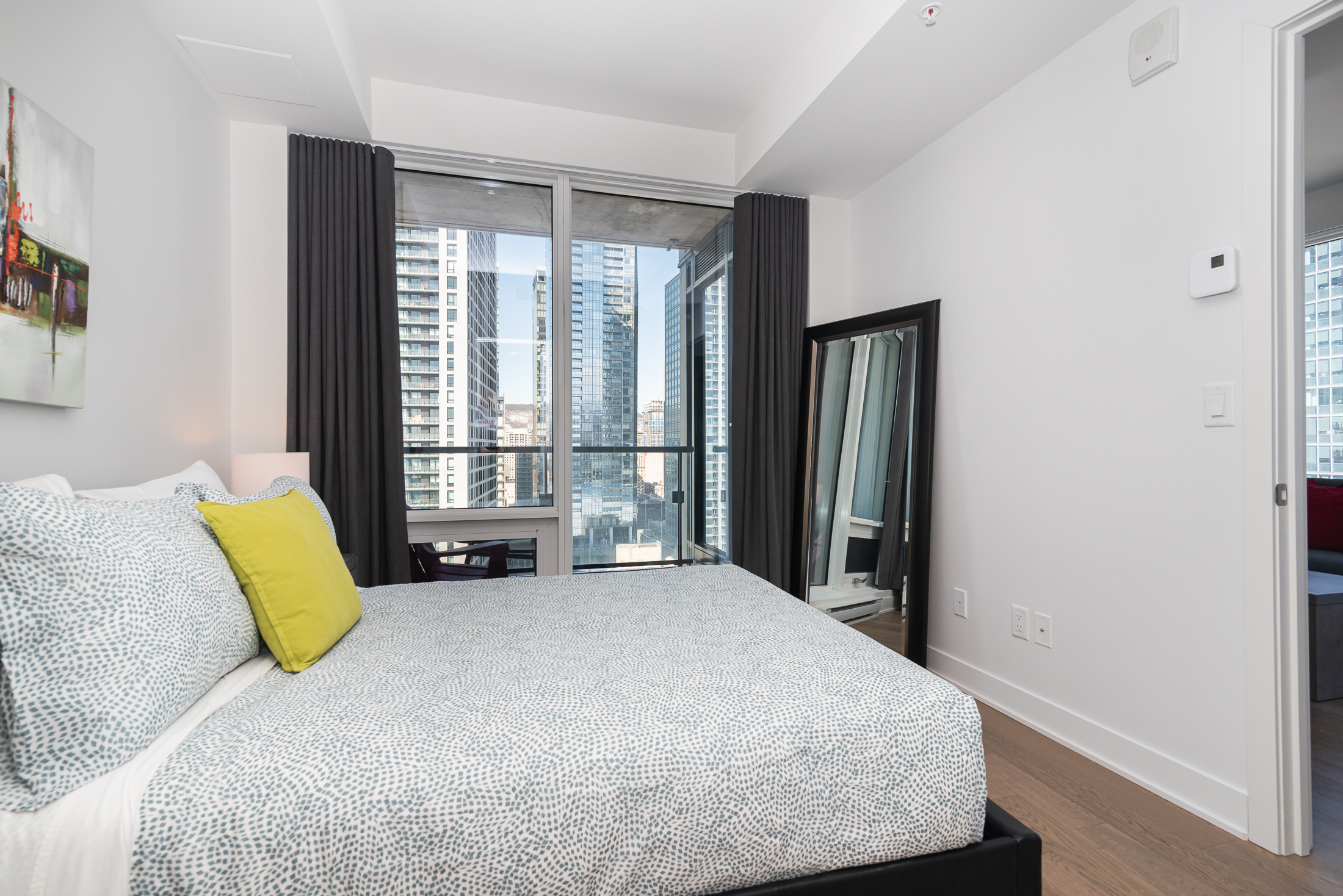 tour-des-canadiens-3_bedroom5