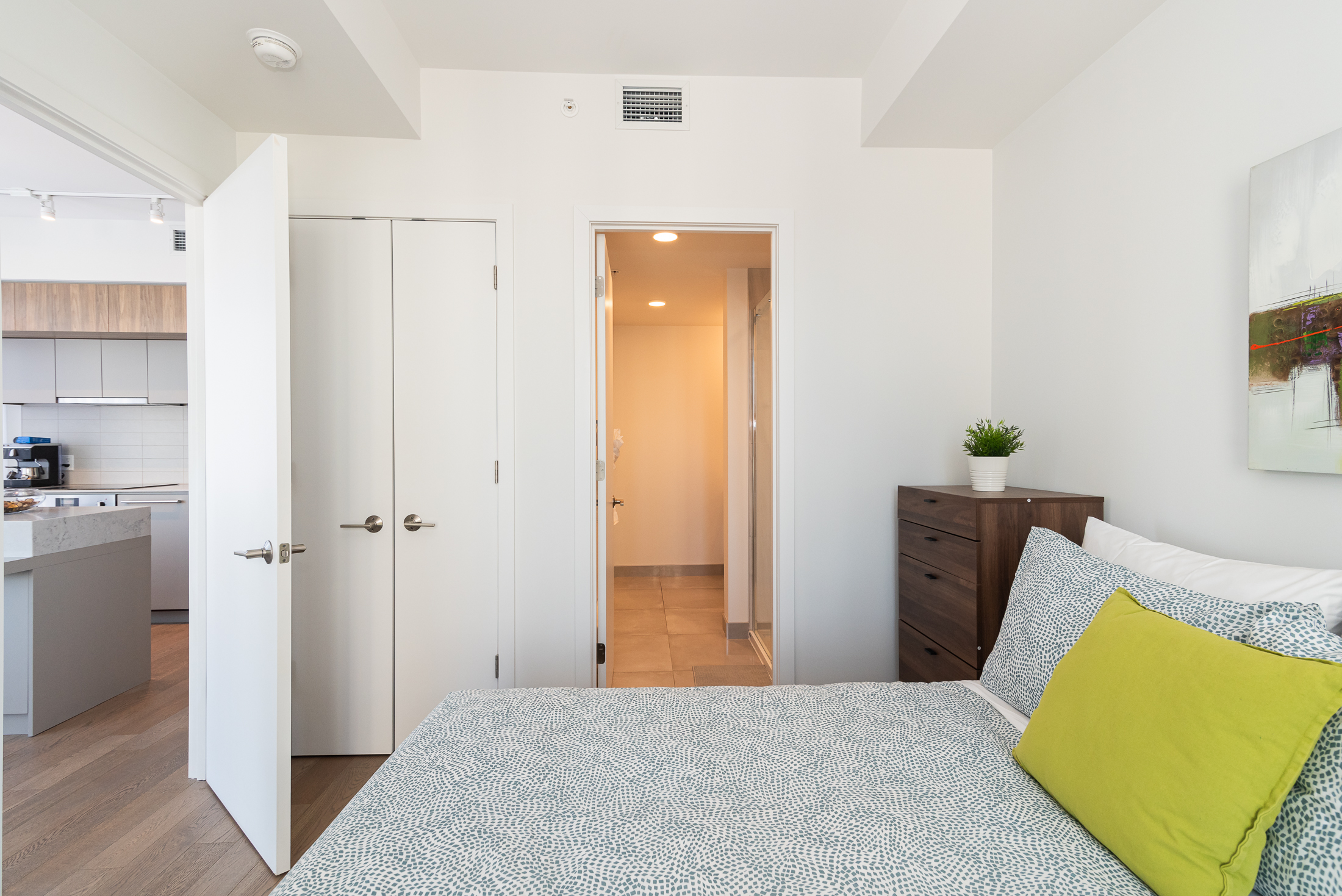 tour-des-canadiens-3_bedroom8