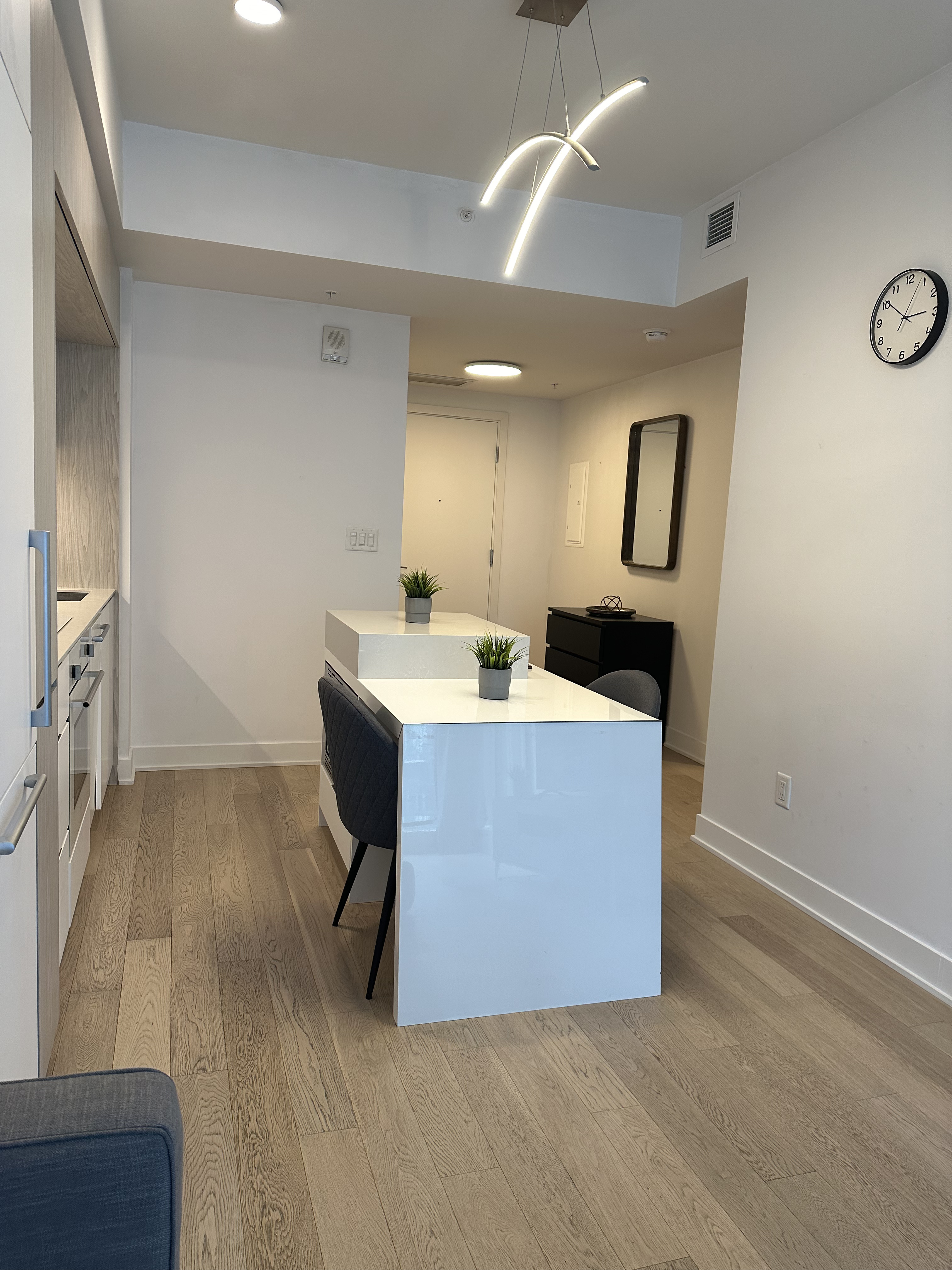 tour-des-canadiens_10A_kitchen_dinning