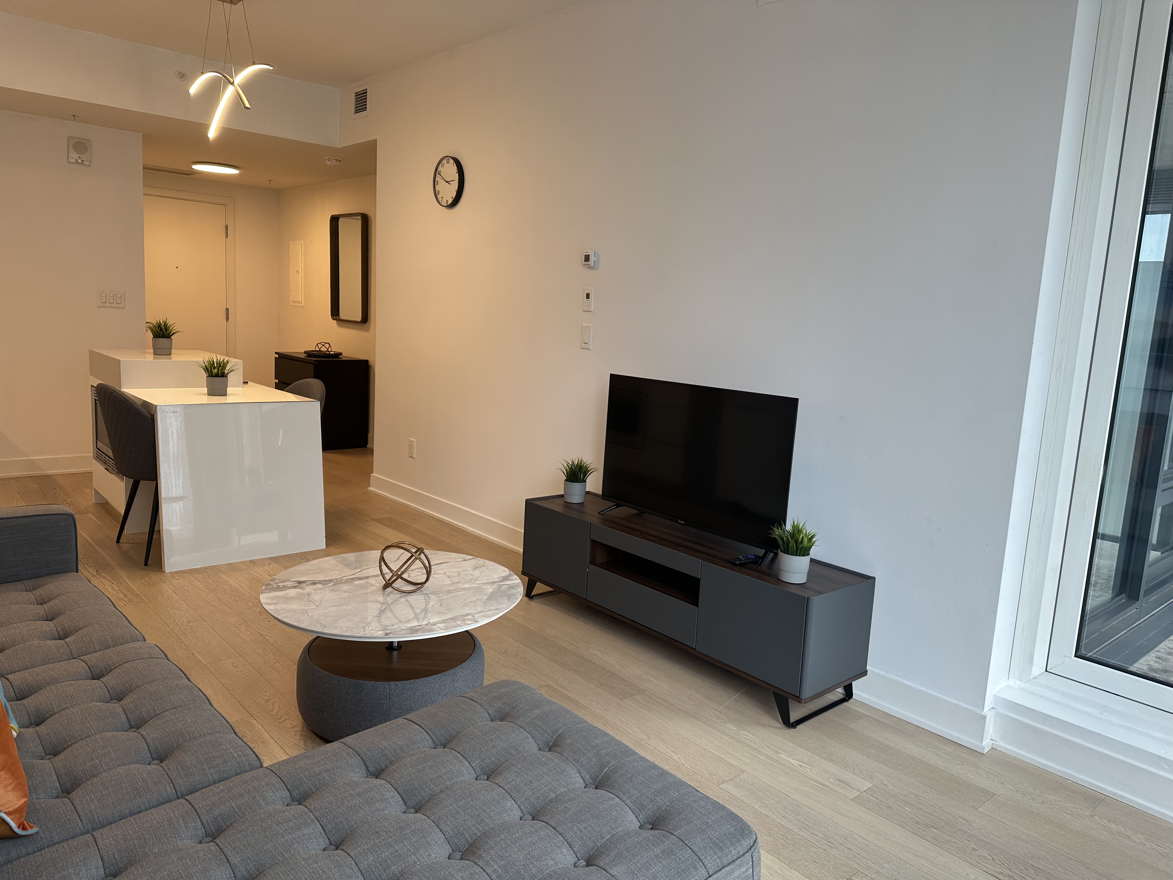 tour-des-canadiens_10A_tv_screen