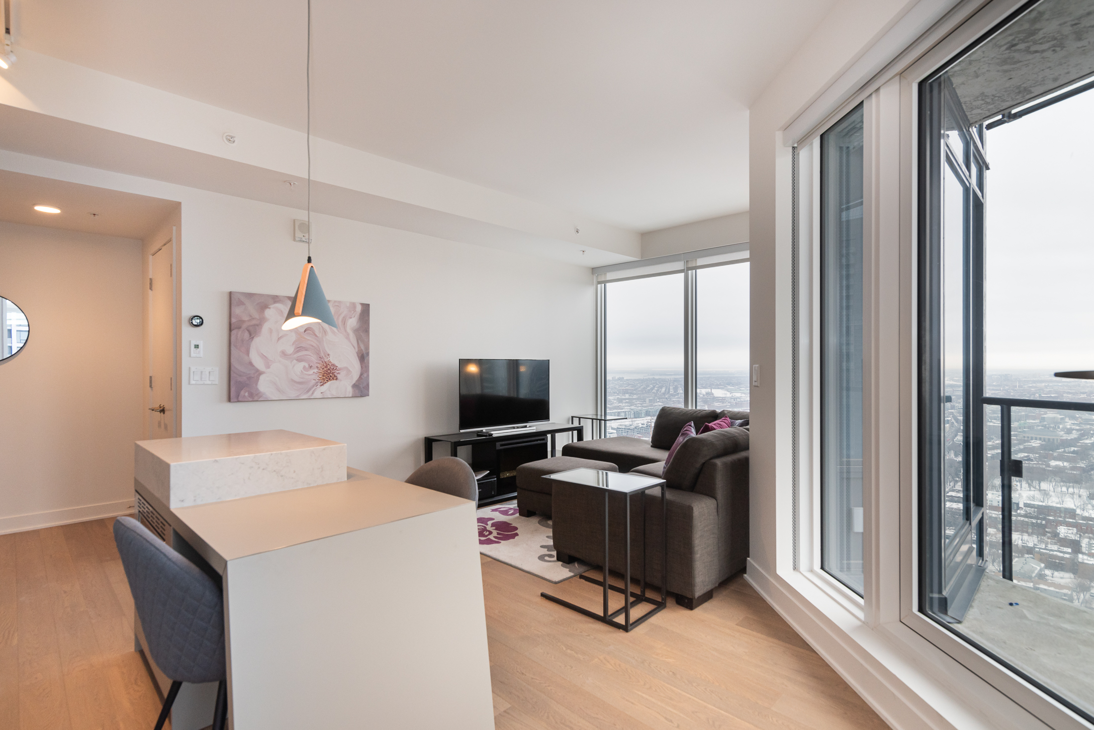 tour-des-canadiens_48A_living_room2