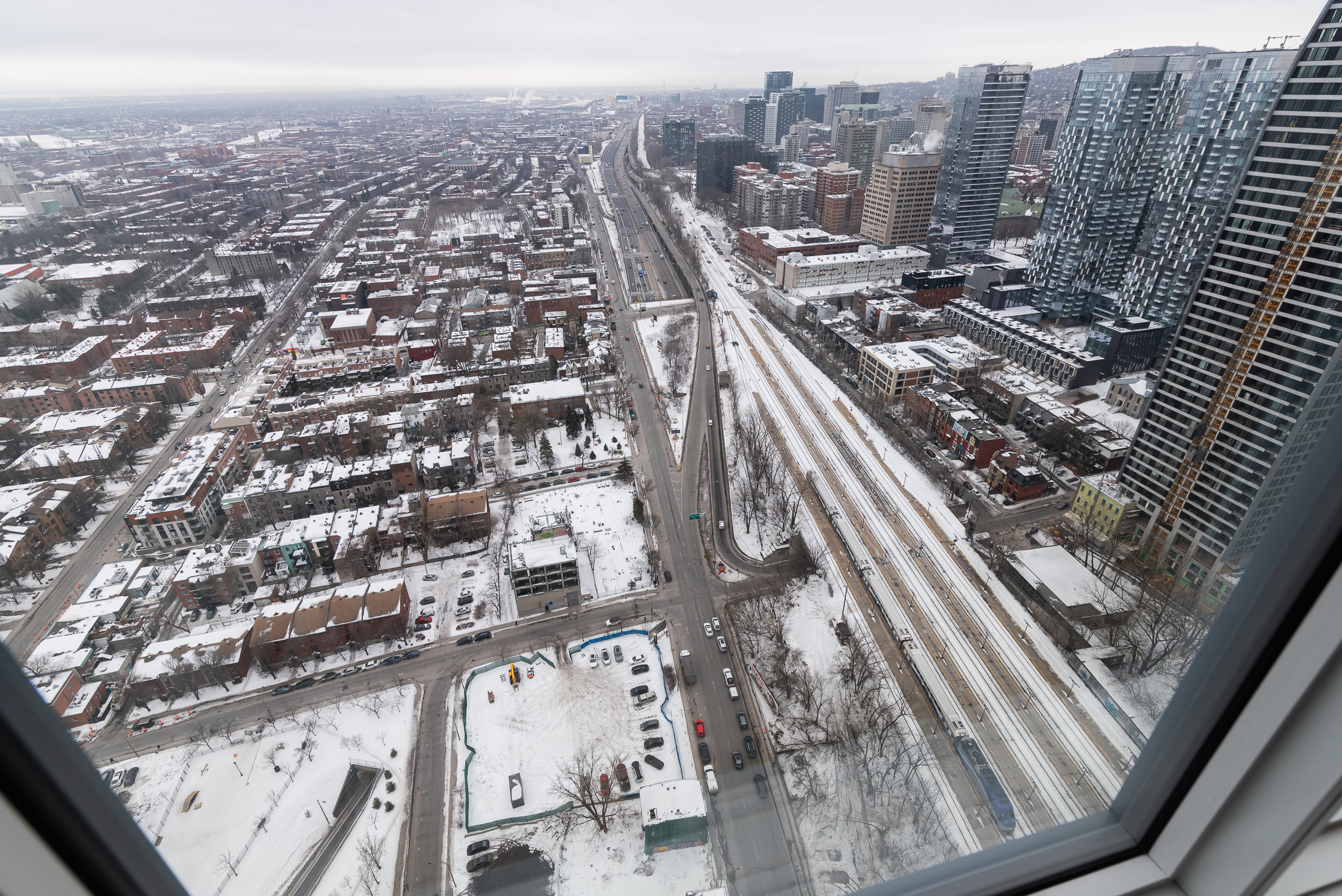 tour-des-canadiens_48A_outside_view