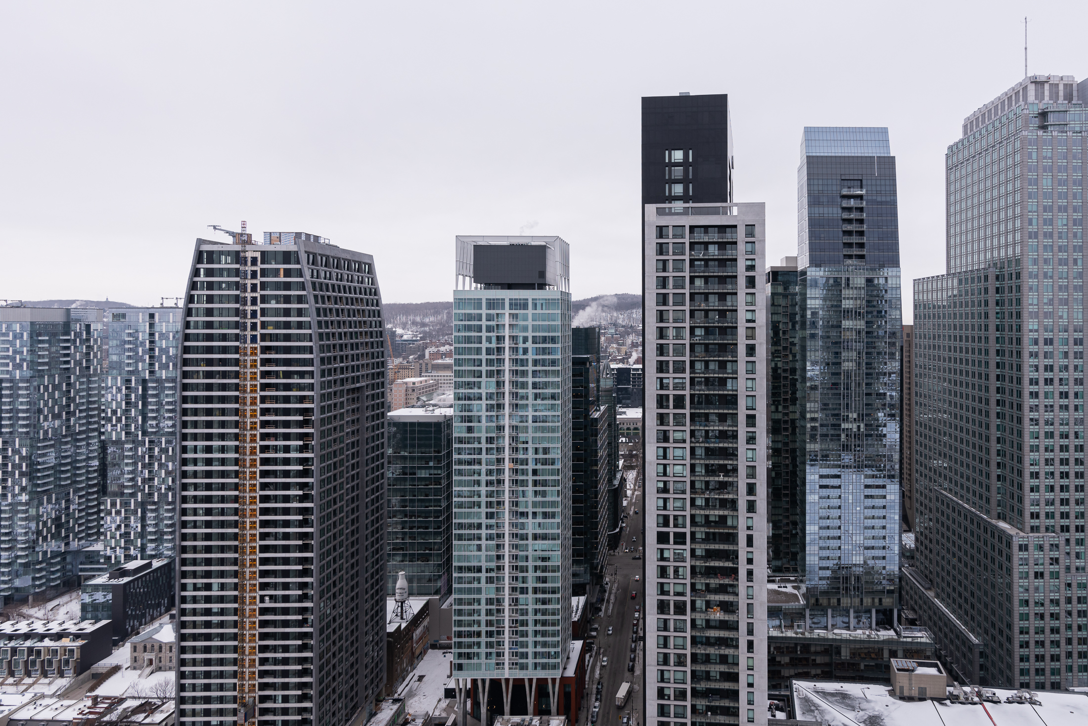 tour-des-canadiens_48A_outside_view2