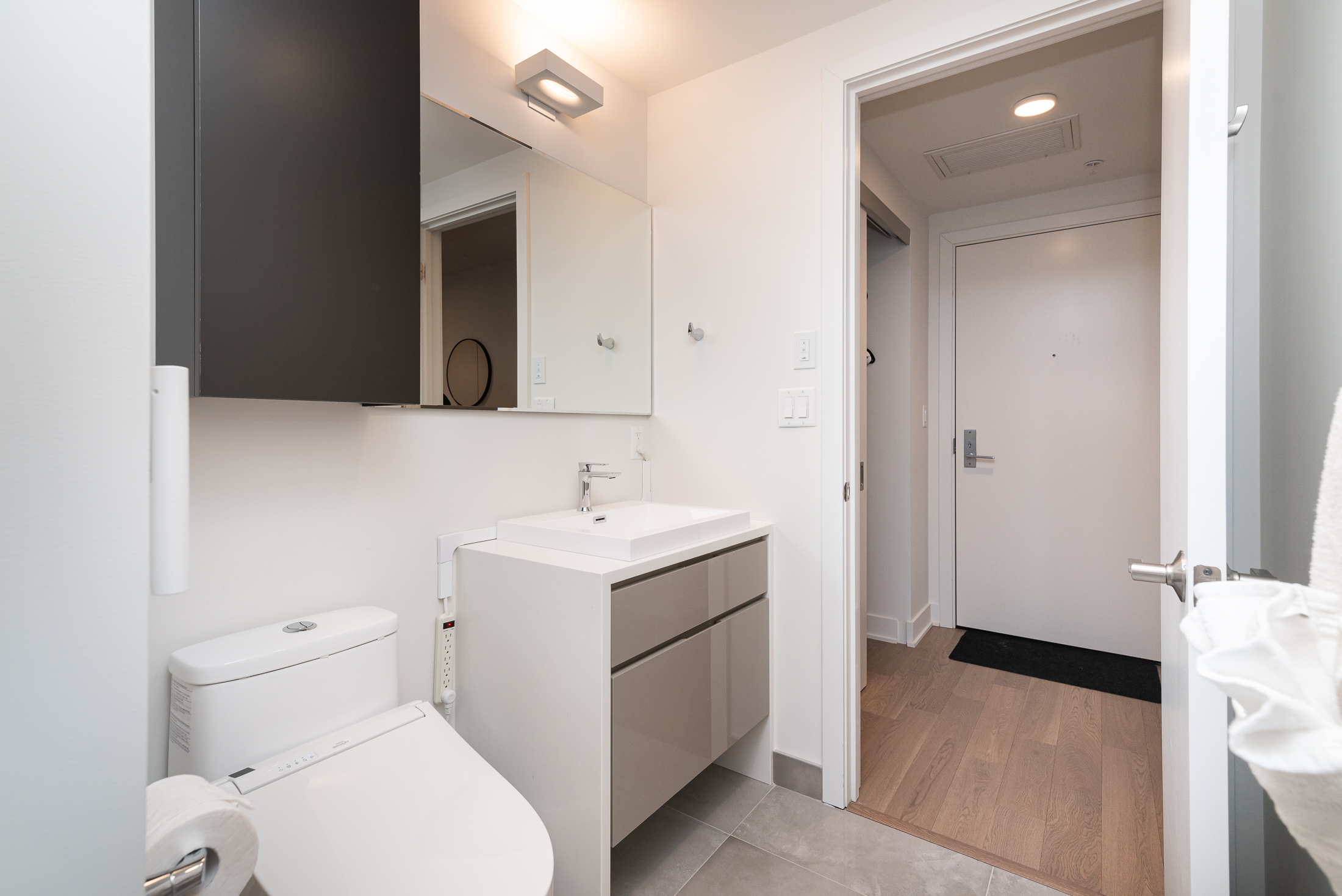 tour-des-canadiens_48A_washroom