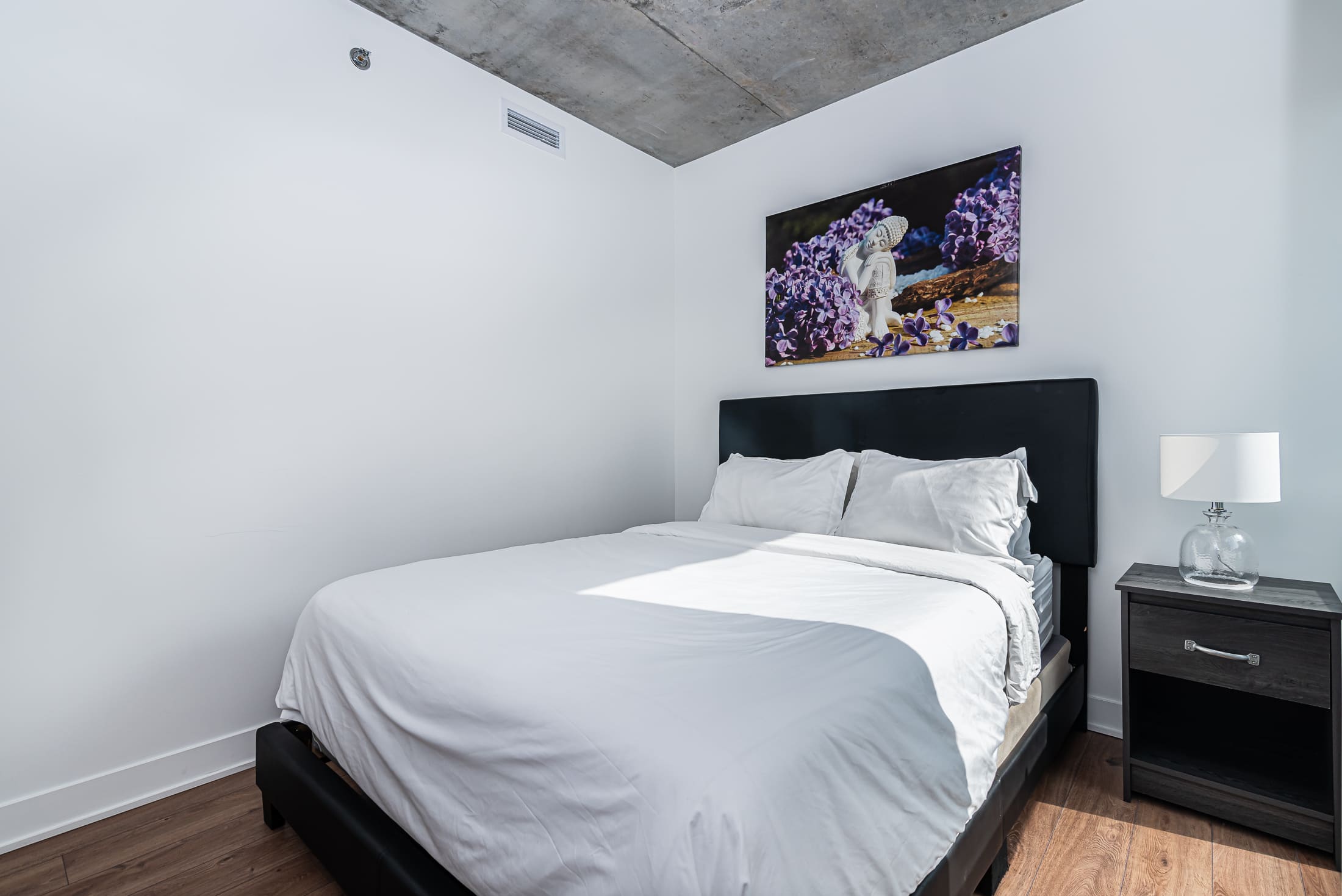 zenith-fr-8a_bedroom2