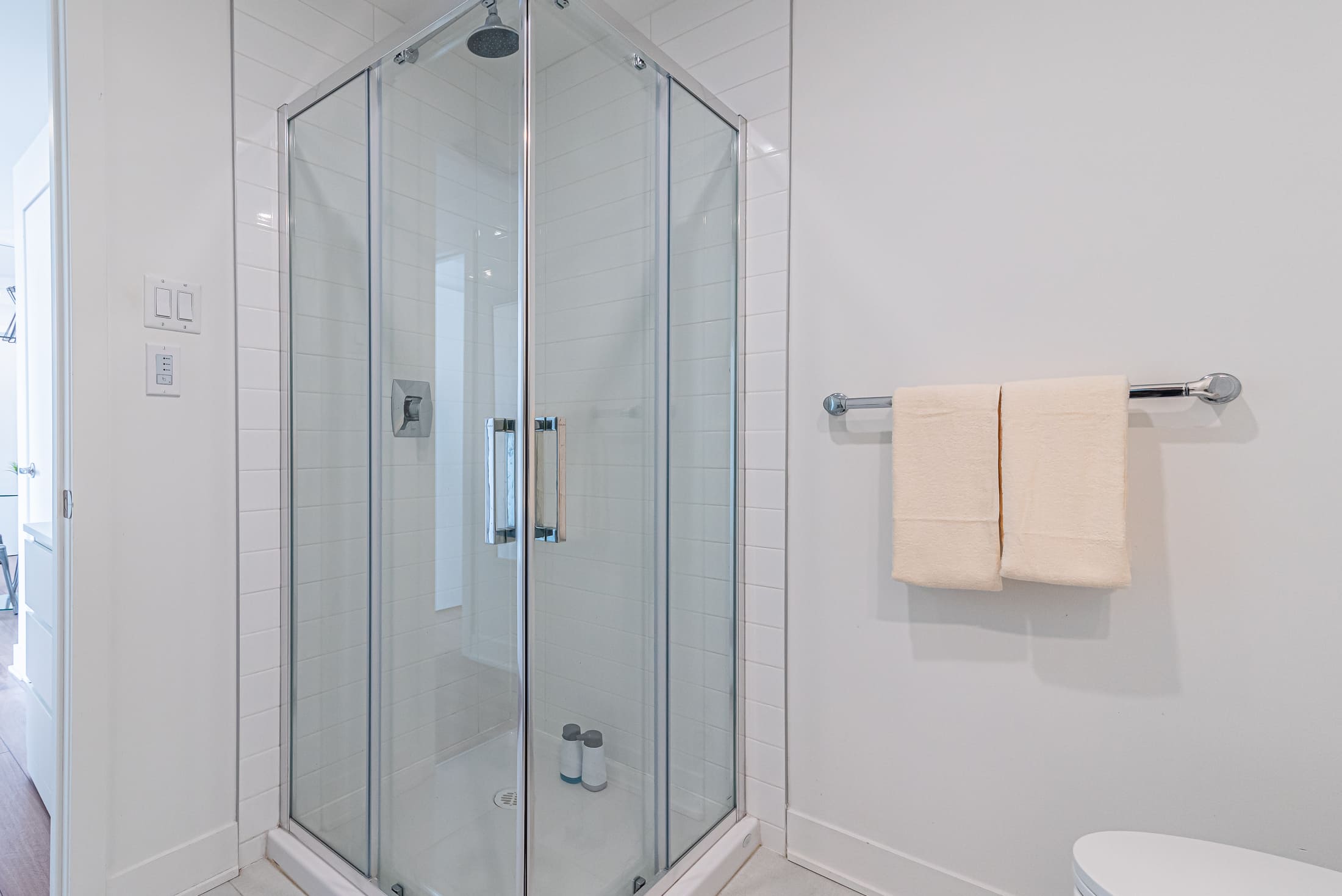 zenith__16A-washroom